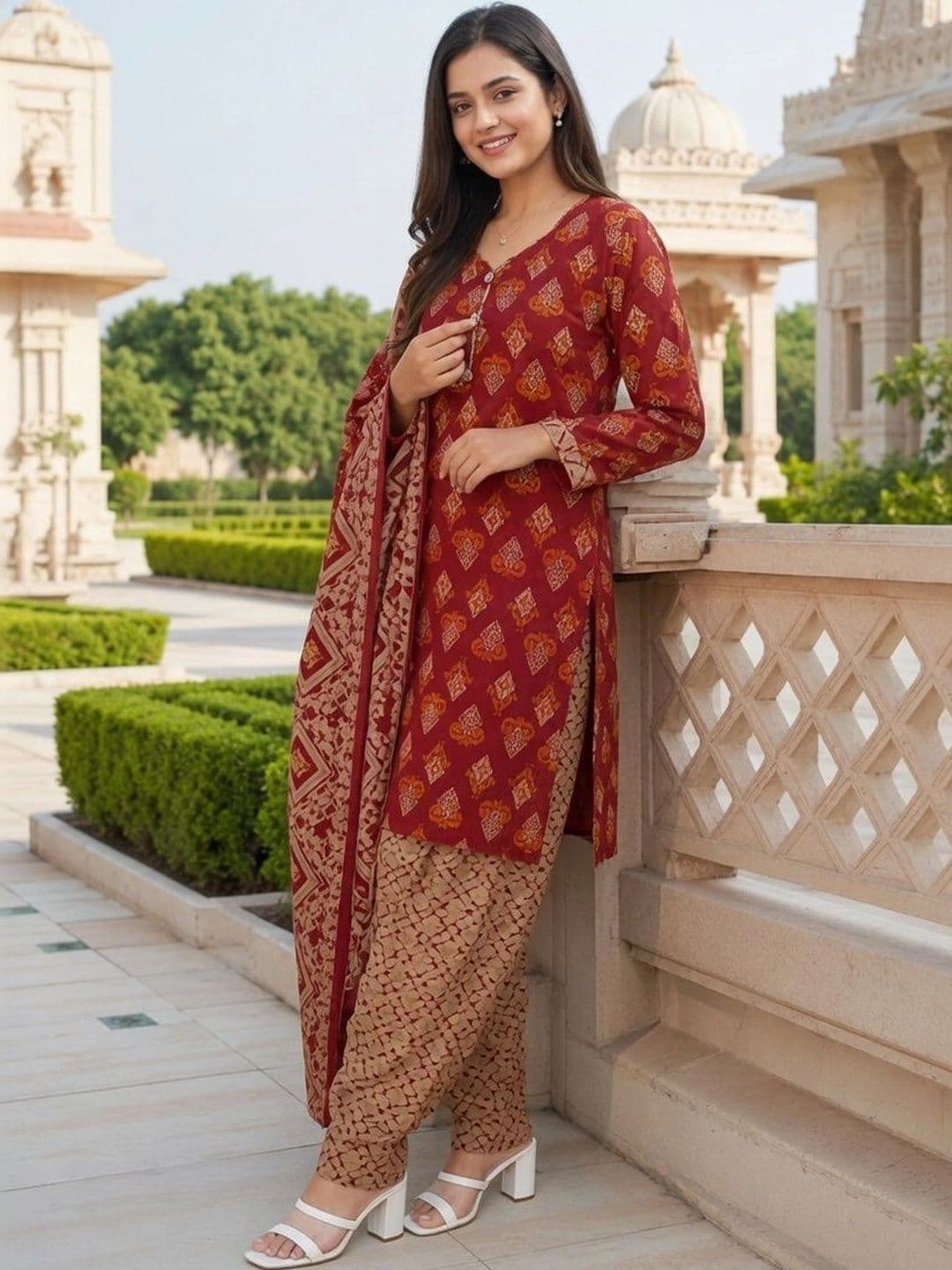 Rajnandini Women Ethnic Motifs Printed Regular Kurta with Patiala & With Dupatta thumbnail 3