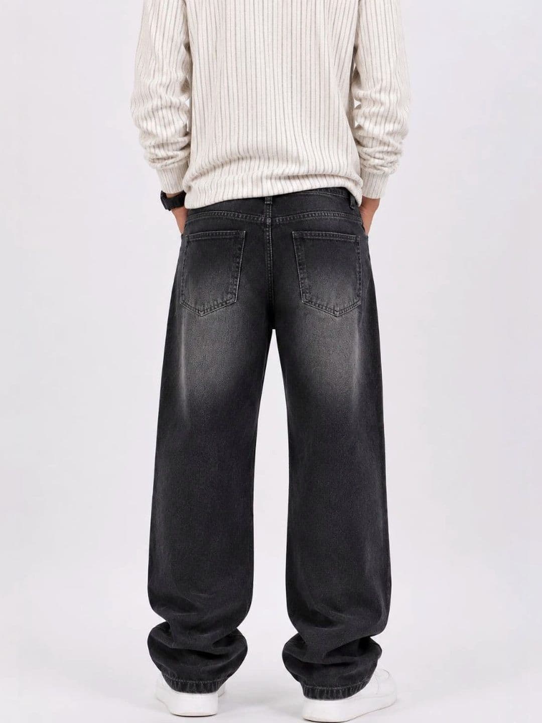 MQ Denim Men Straight Fit Mid-Rise Low Distress Light Fade Jeans thumbnail 4