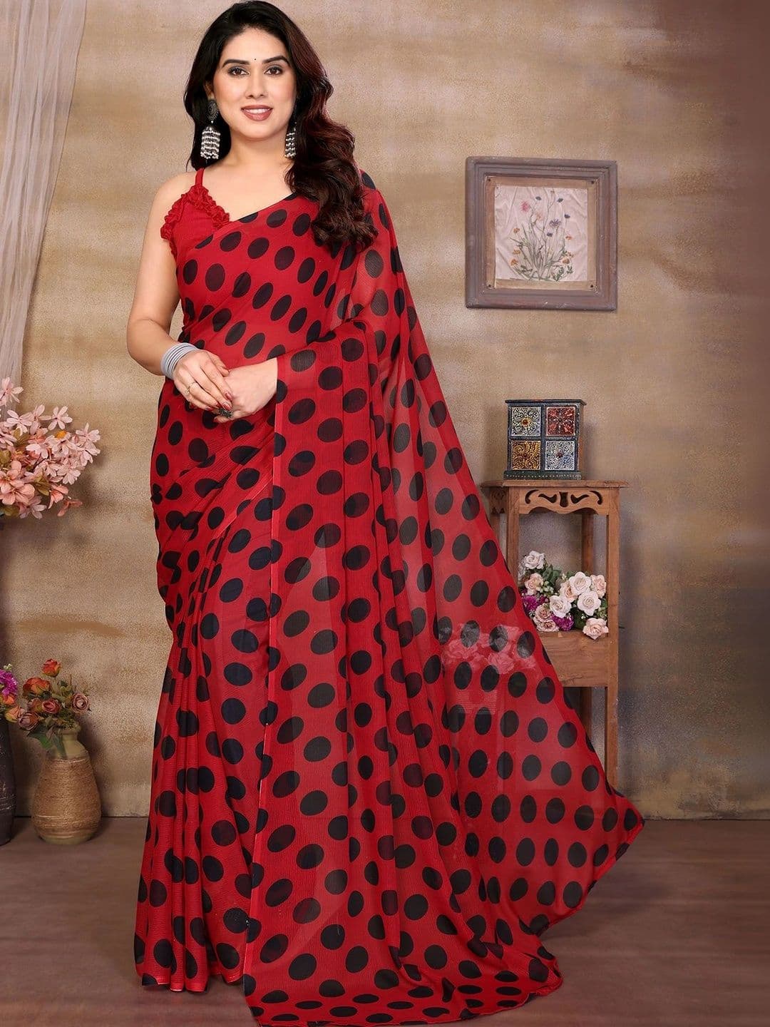 Lookmark Polka Dot Pure Georgette Saree thumbnail 3