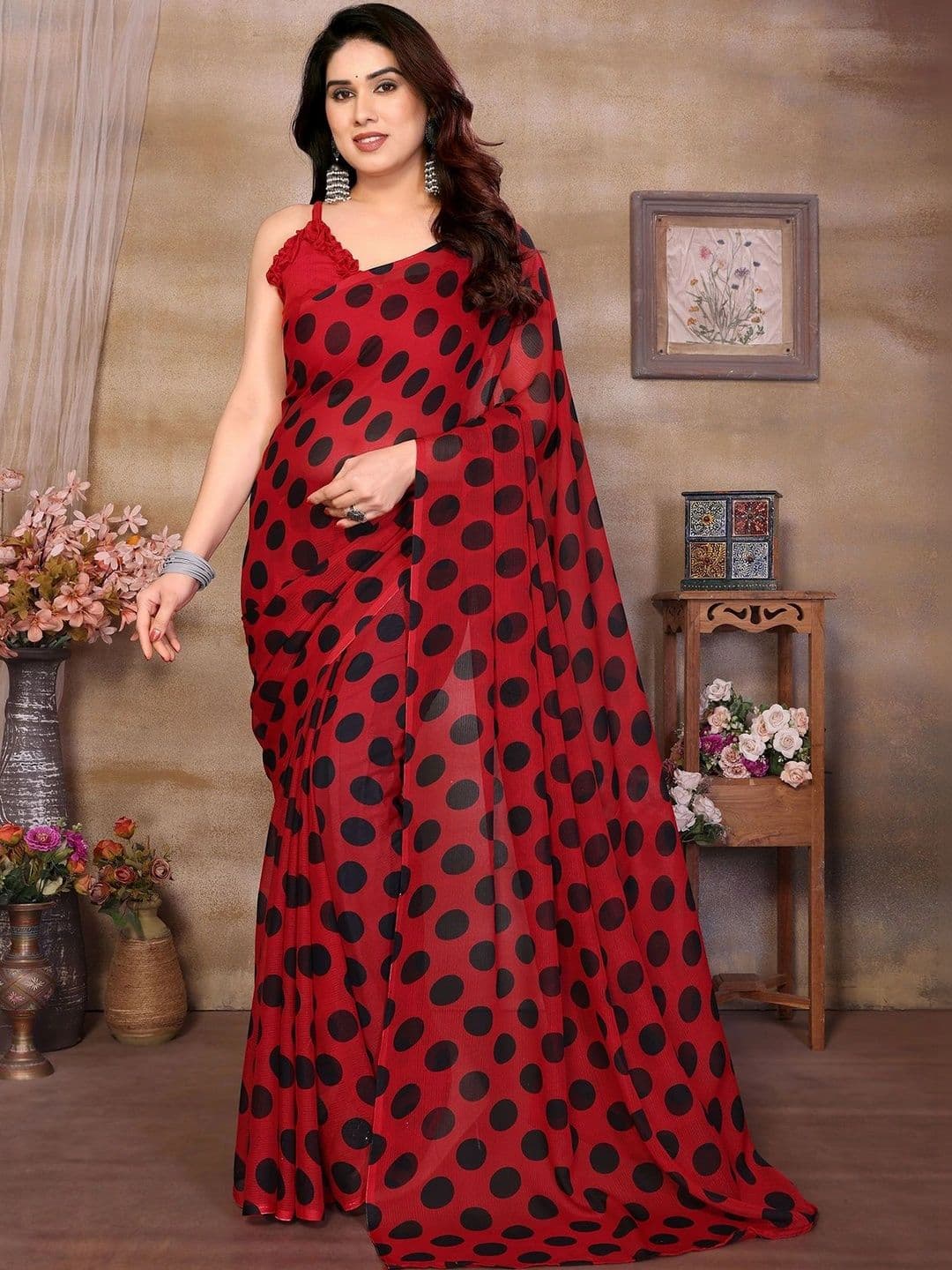 JANOI Polka Dot Pure Georgette Saree thumbnail 2