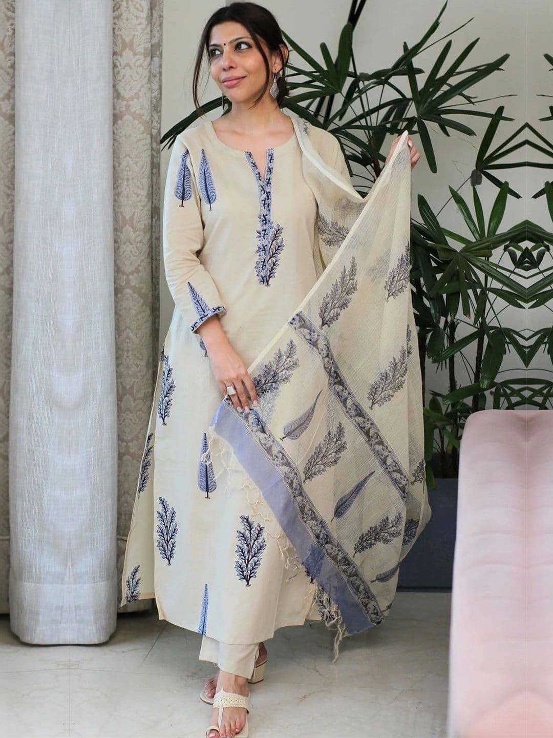 SZN Women Ethnic Motifs Printed Regular Kurta with Trousers & With Dupatta thumbnail 3