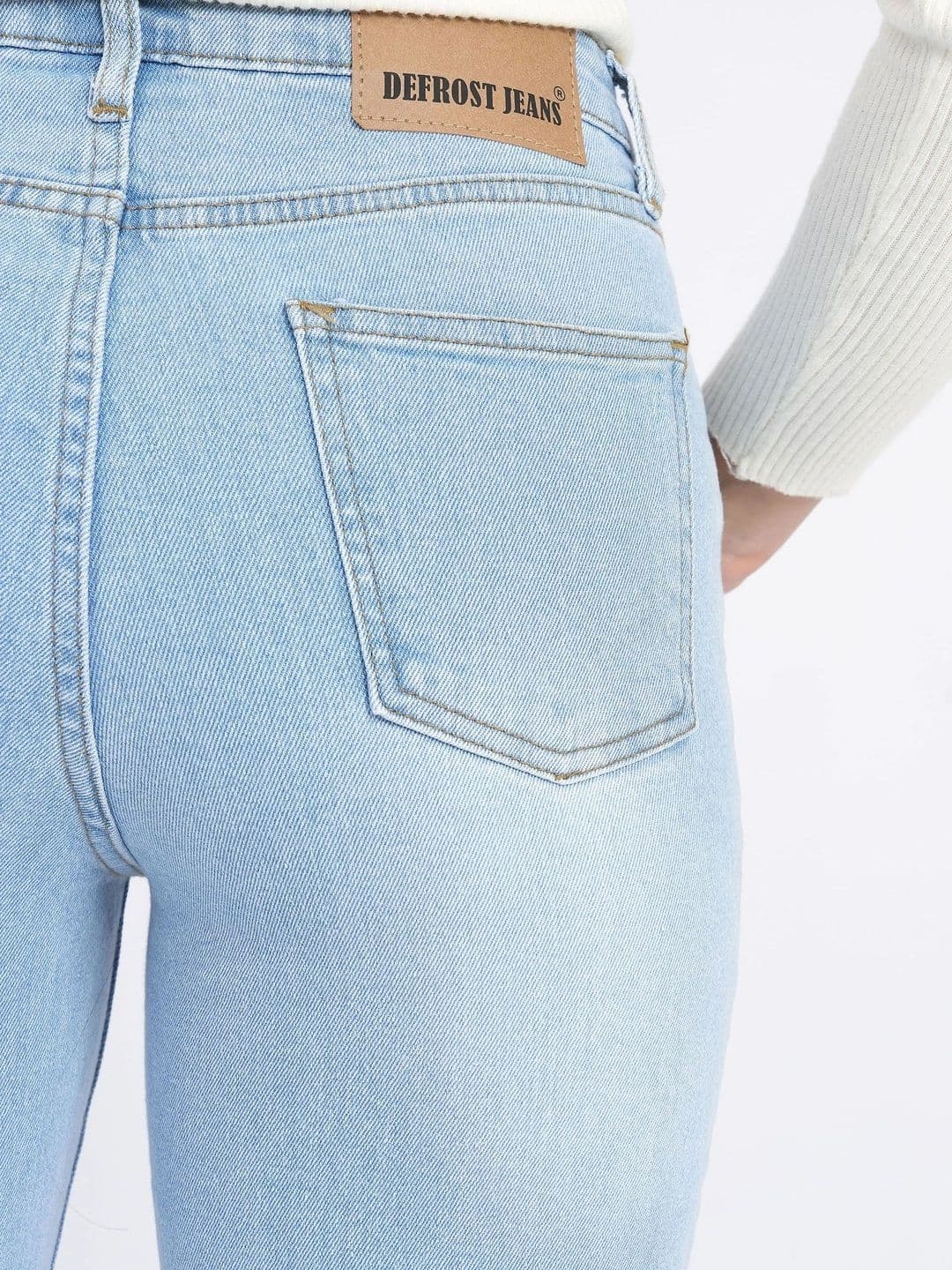 Defrost Jeans Women High-Rise Light Fade Stretchable Baggy Jeans thumbnail 7