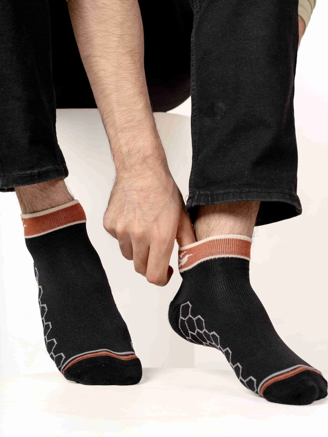 Verosmart Men Patterned Ankle Length Socks thumbnail 4