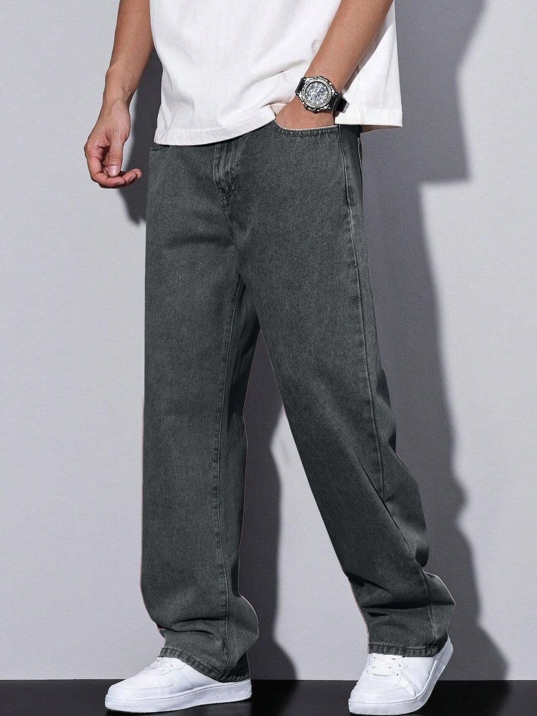 PLUS 91 Men Smart Straight Fit Mid-Rise Jeans thumbnail 5