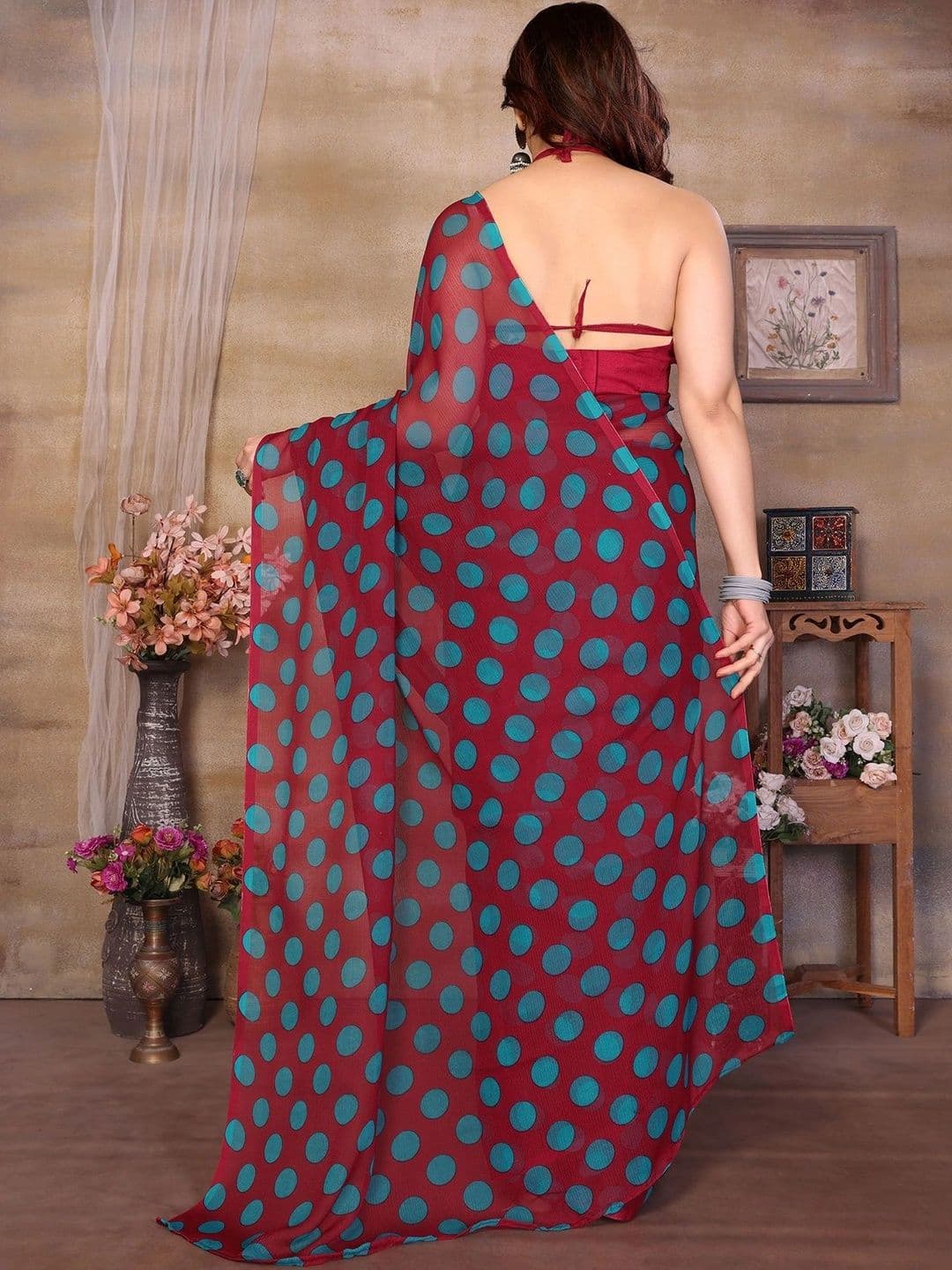 NIRVAAN Polka Dot Pure Georgette Saree thumbnail 2