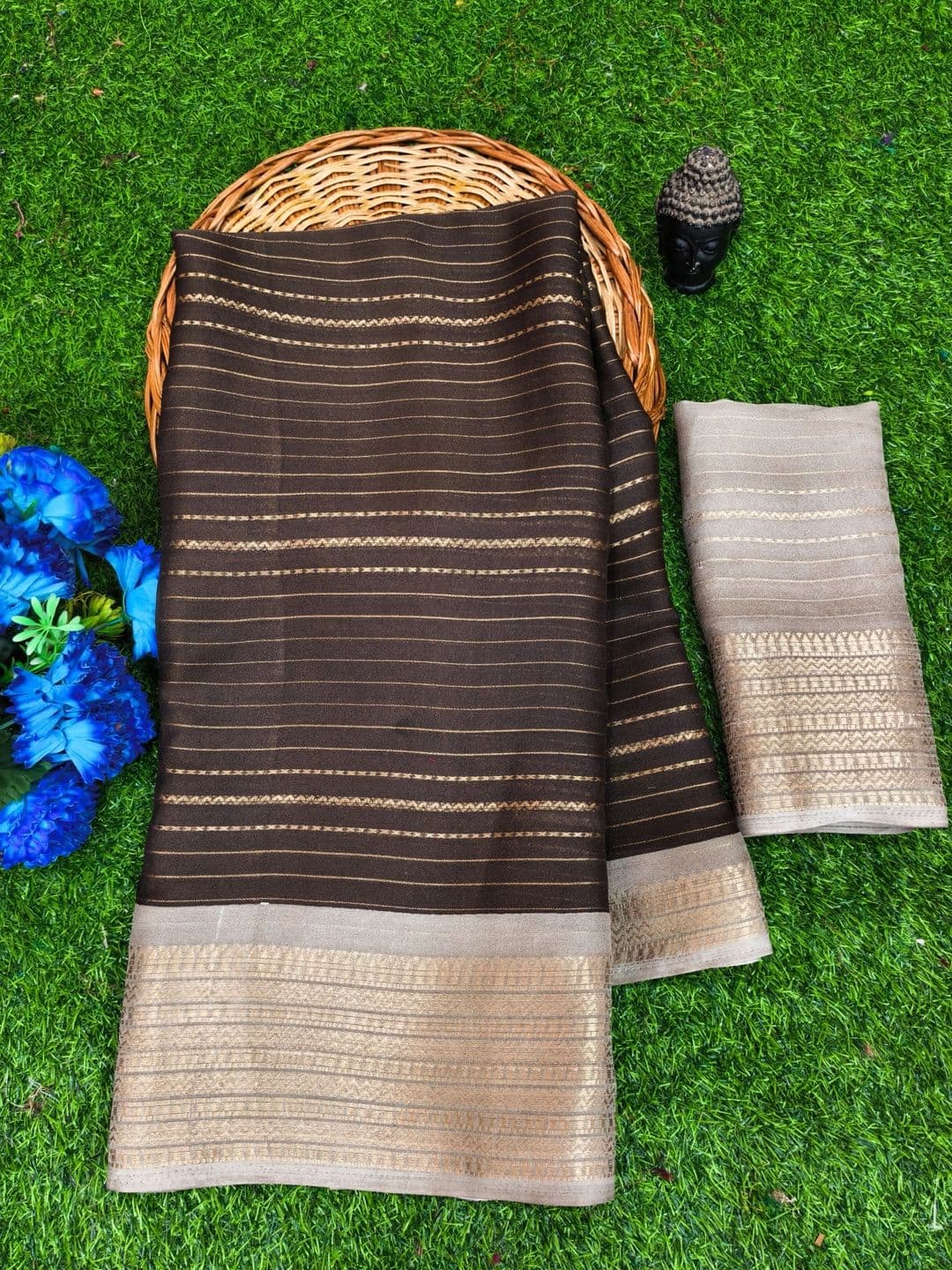 BOLOKA Striped Zari Art Silk Designer Saree thumbnail 2