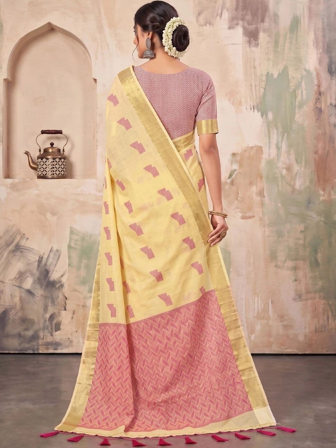 Mitera Woven Design Zari Linen Blend Saree thumbnail 4