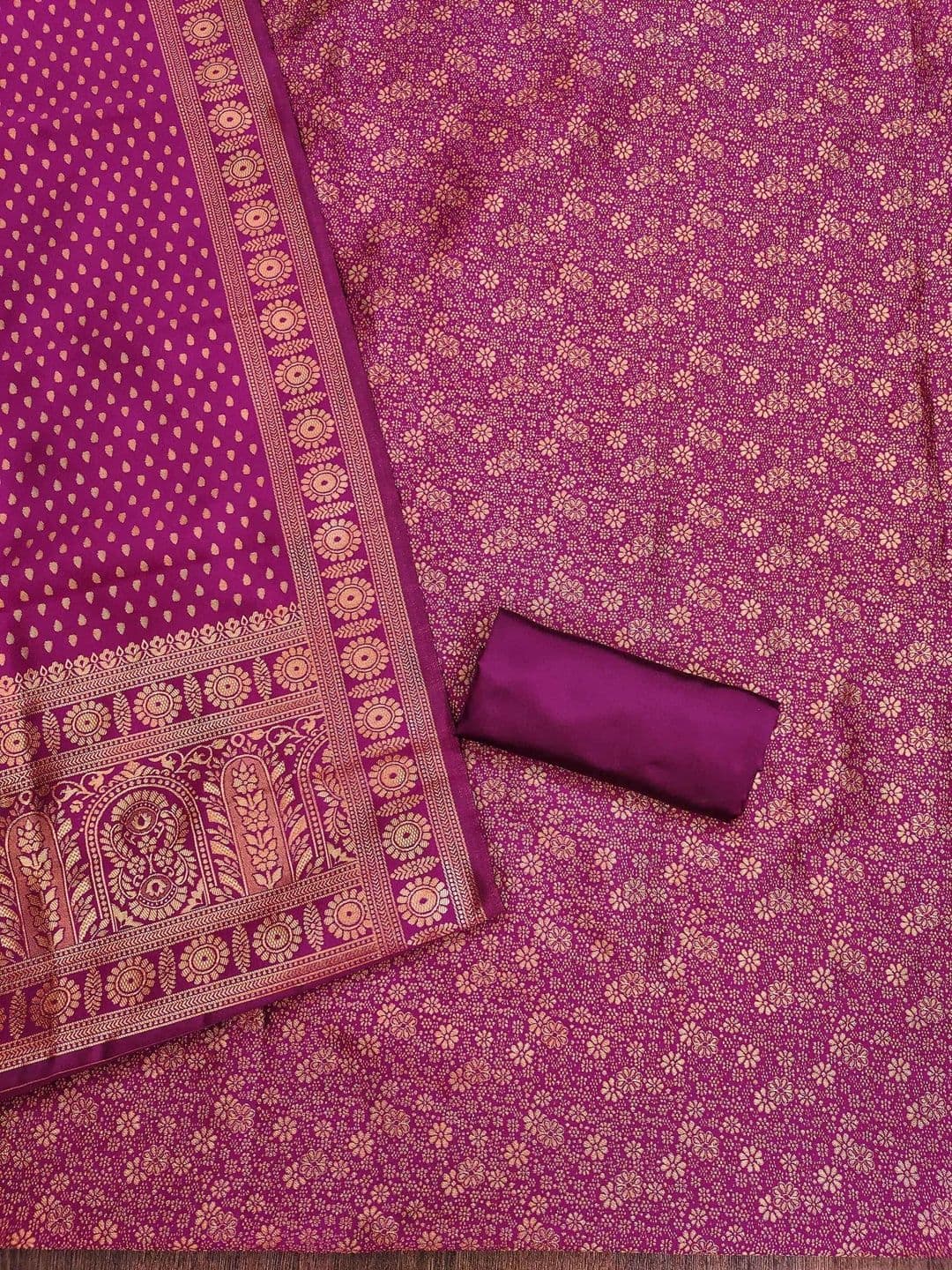 Suha Women Unstitched Dress Material thumbnail 4