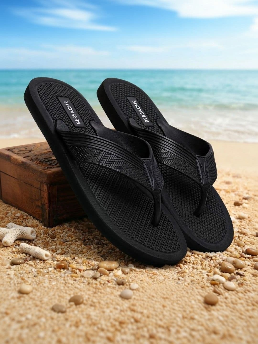 BERSACHE Men Thong Flip-Flops - view 1