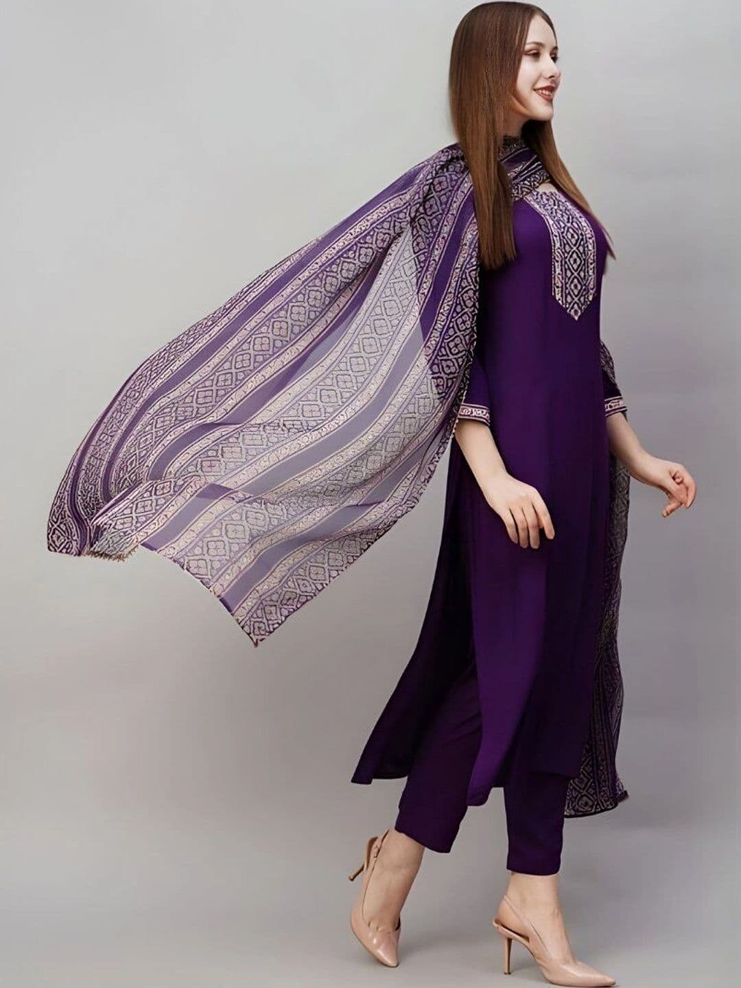 ERIKA Women  Embroidered Regular Thread Work Kurta with Trousers & With Dupatta thumbnail 2