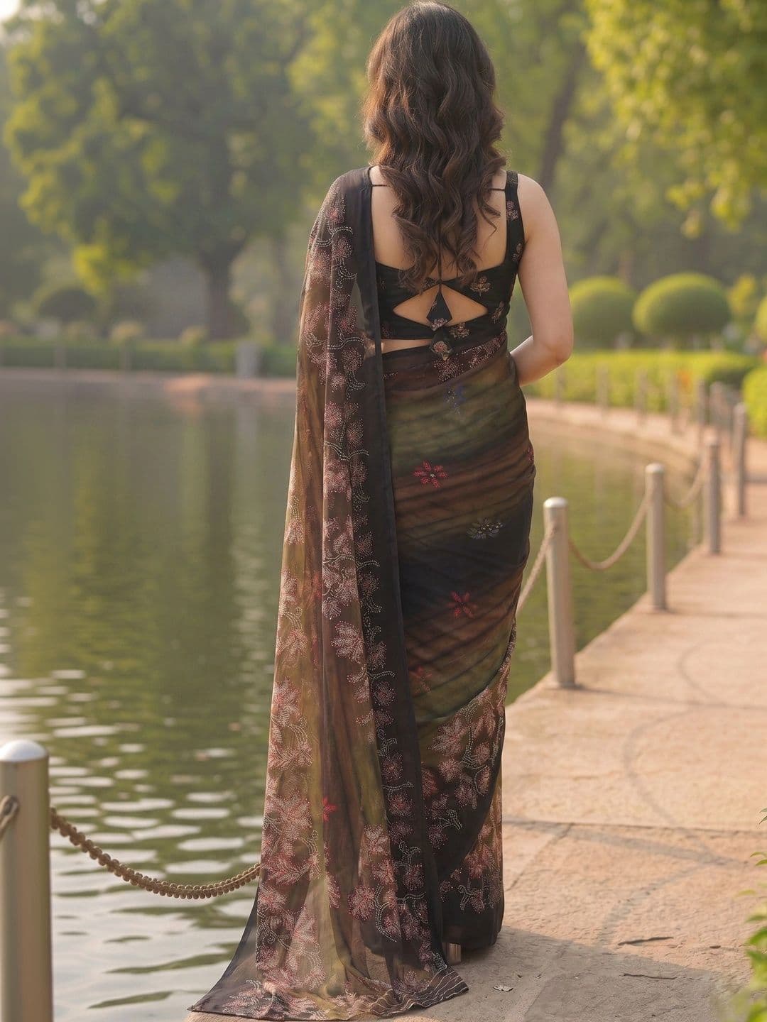 BOLOKA Poly Georgette Designer Saree thumbnail 3