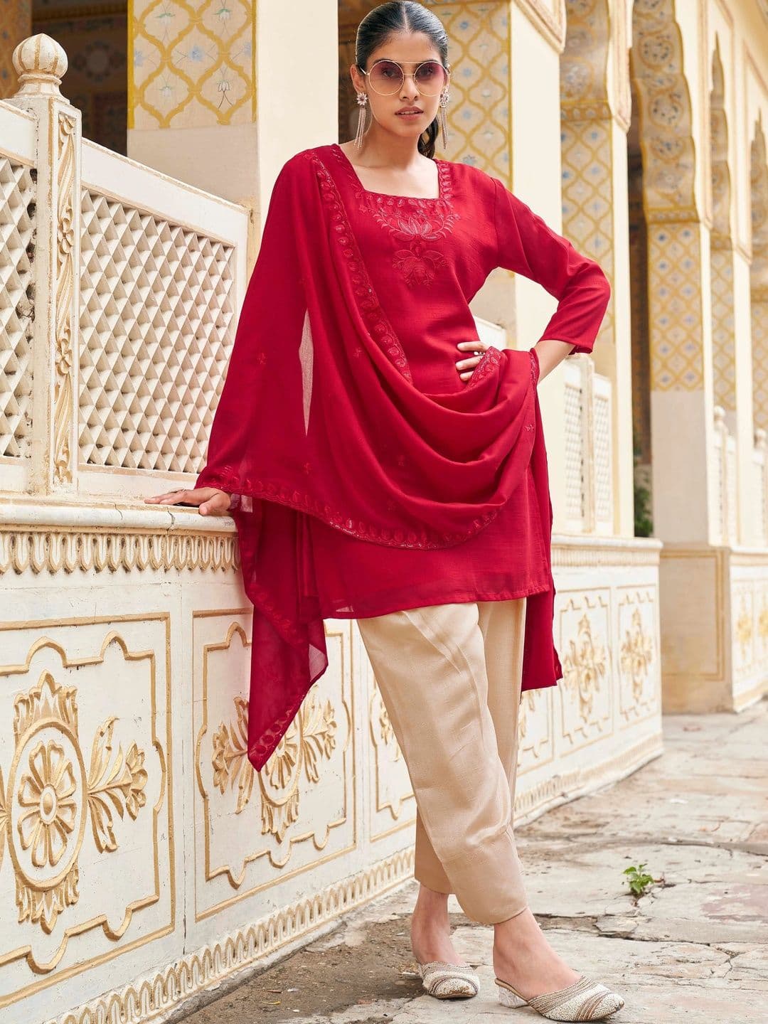 Tikhi Imli Embroidered Silk Blend Farshi Salwar Kurta Set Women - view 1