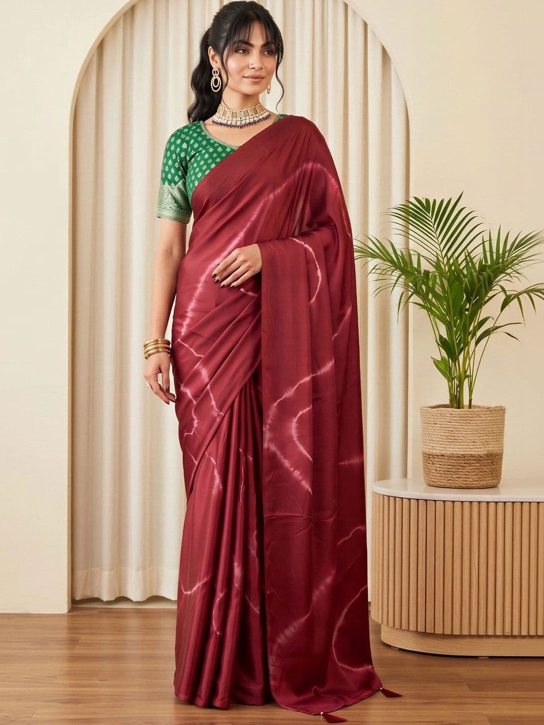 Sangria Tie and Dye Silk Blend Designer Block Print Saree thumbnail 7