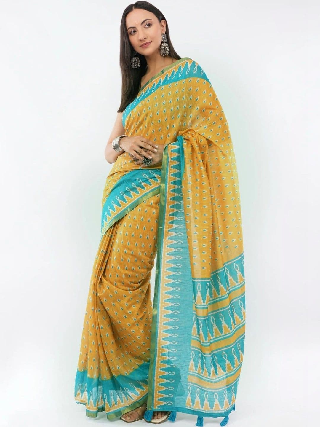 SAMANTHA Ethnic Motifs Linen Blend Fusion Saree thumbnail 4