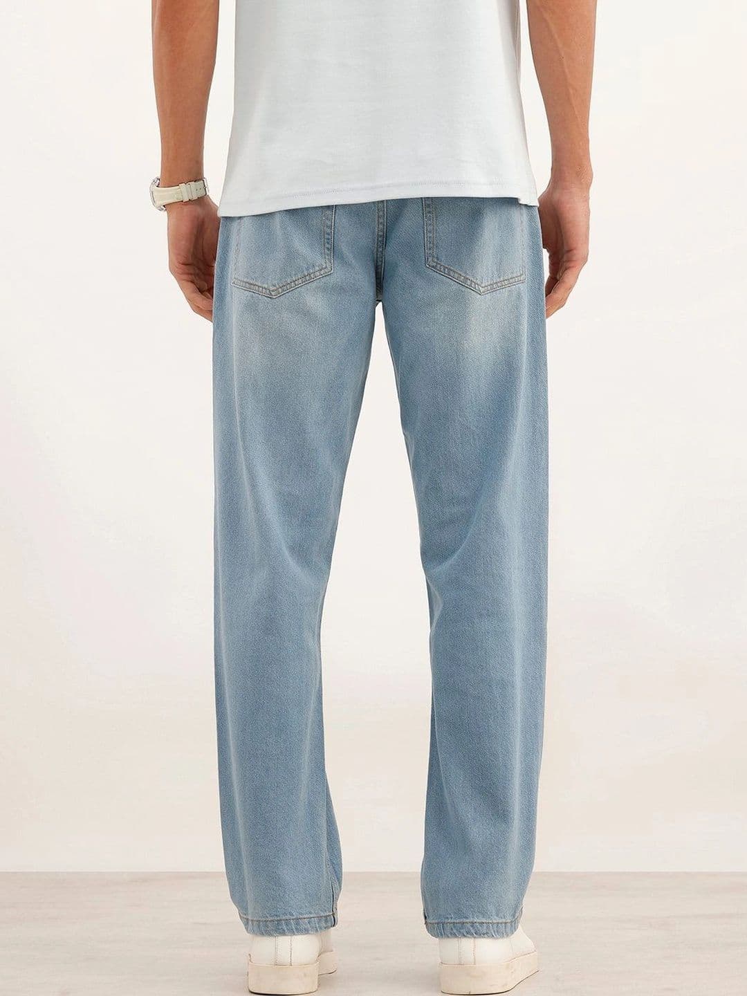 WROGN Men Anti Relaxed Fit Mid-Rise Stretchable Jeans thumbnail 2