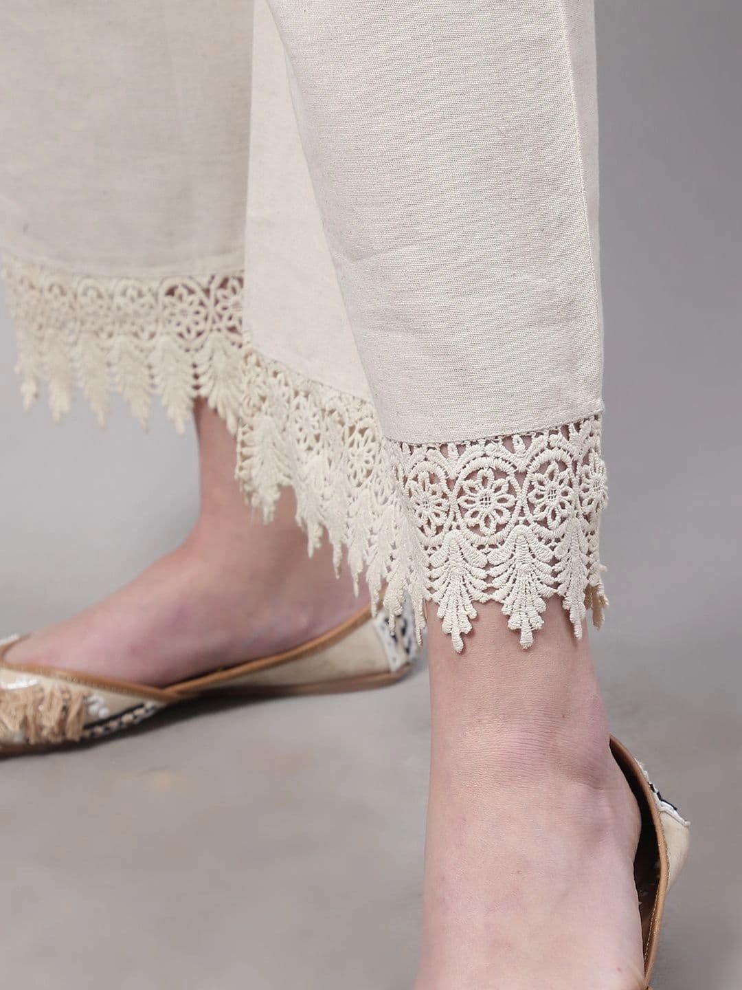 KALINI Women Embellished Ethnic Palazzos thumbnail 6