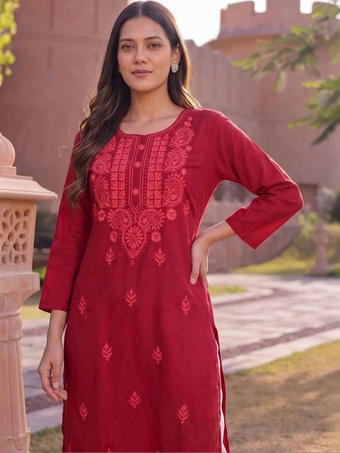 Rangita Women Embroidered Thread Work Kurta thumbnail 2