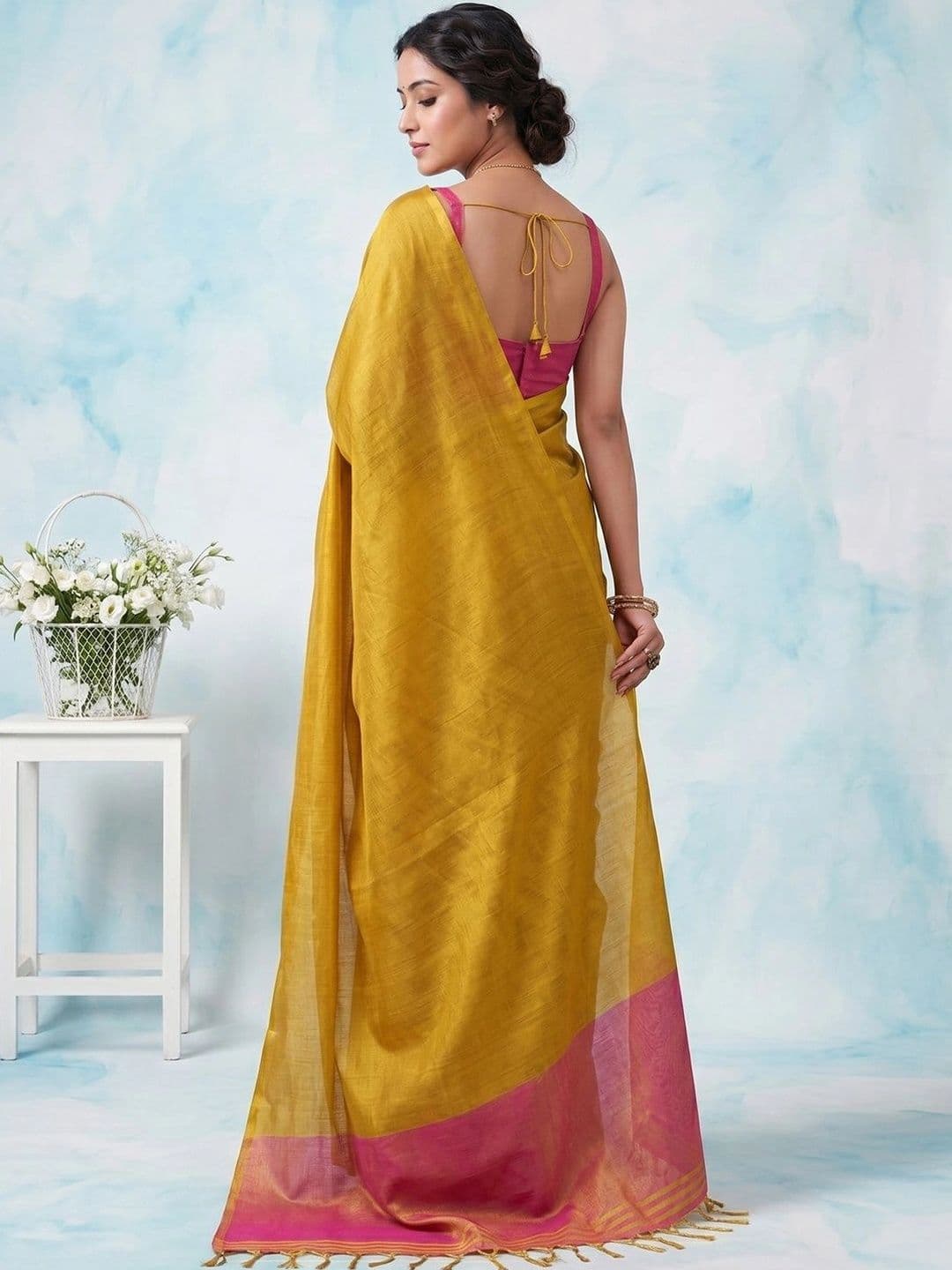 Mitera Woven Design Tissue Saree thumbnail 2