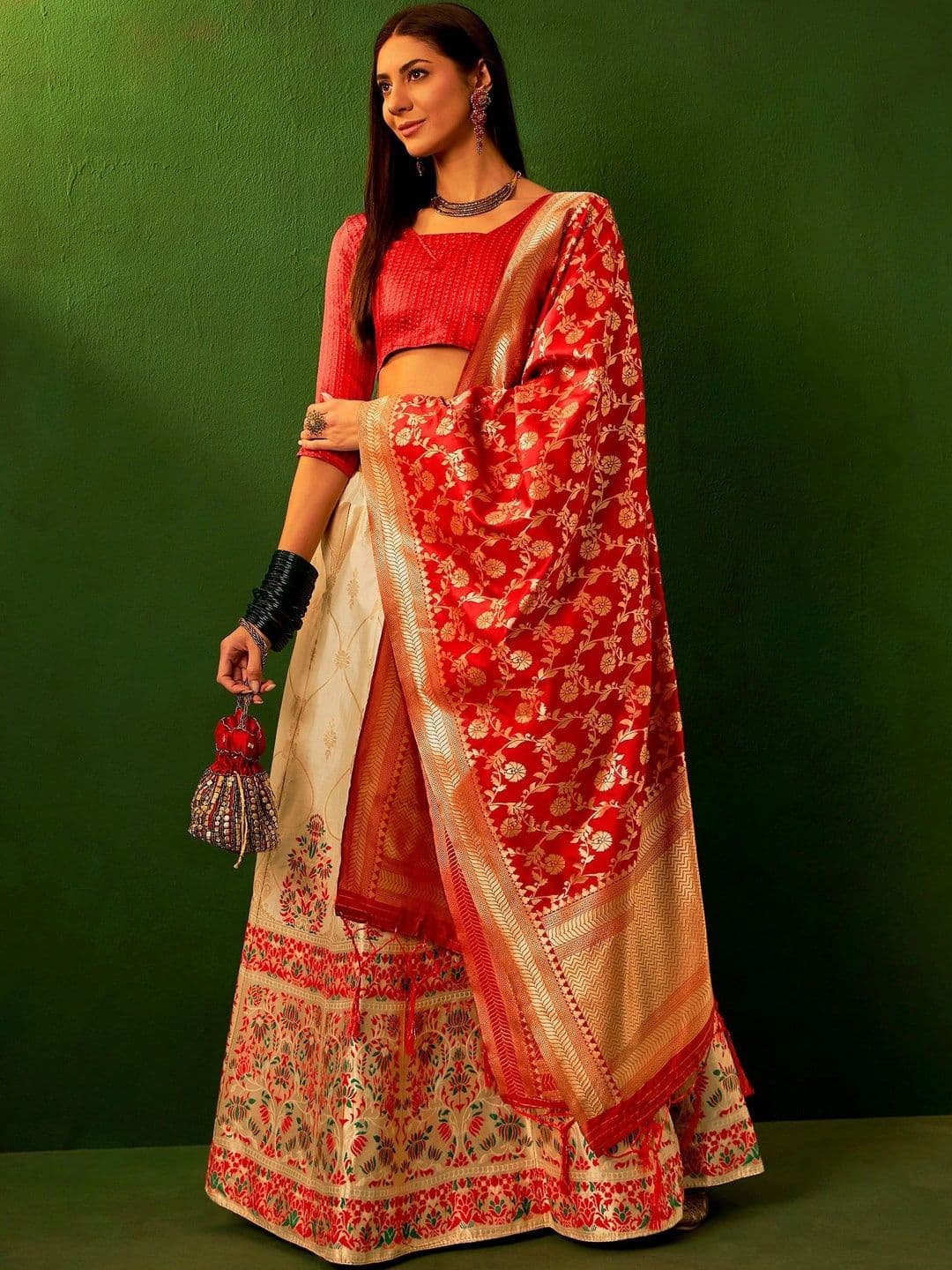 Anouk Rustic Semi-Stitched Lehenga & Unstitched Blouse With Dupatta thumbnail 5