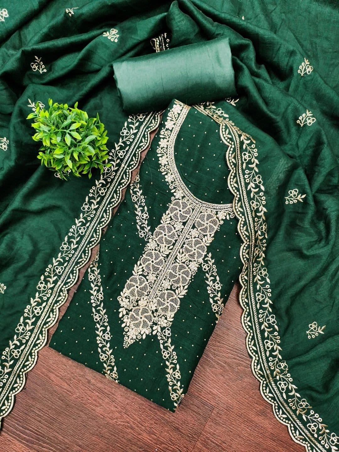 TAVAS Embroidered Pure Cotton Unstitched Dress Material thumbnail 3