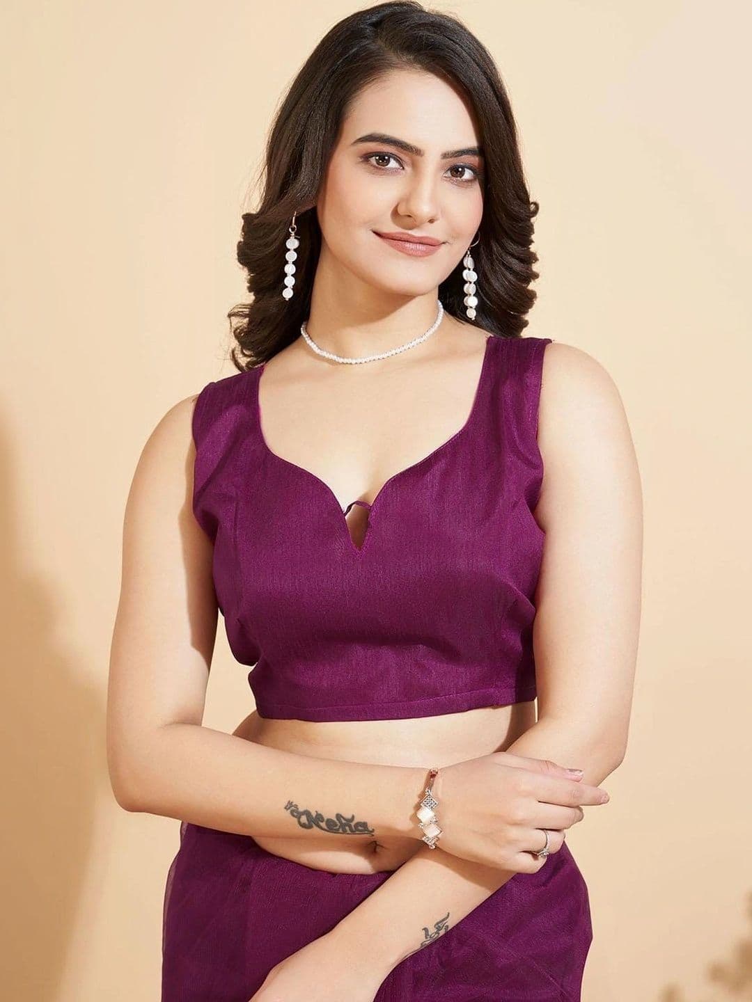 akhodalkrp Floral Embroidered Net Saree thumbnail 3
