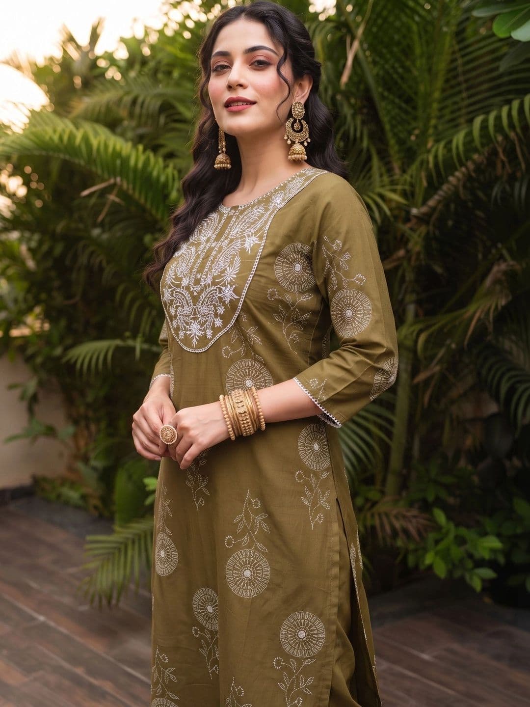 KJFAB Women Ethnic Motifs Embroidered Regular Thread Work Pure Cotton Kurta with Trousers thumbnail 2