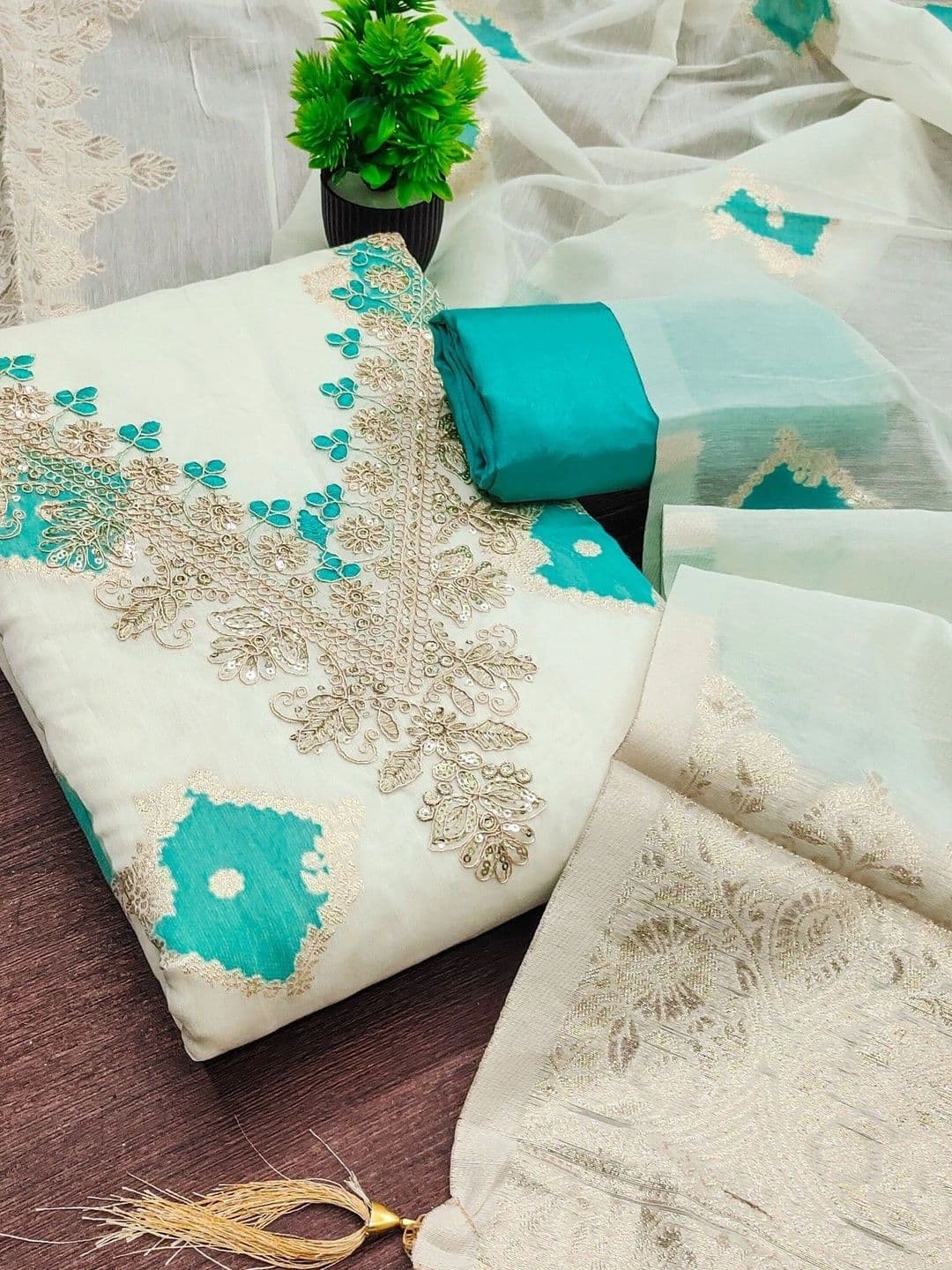 TAVAS Unstitched Dress Material thumbnail 4