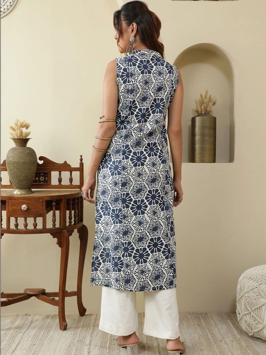 Anouk Women Floral Printed Indie Prints Kurta thumbnail 7