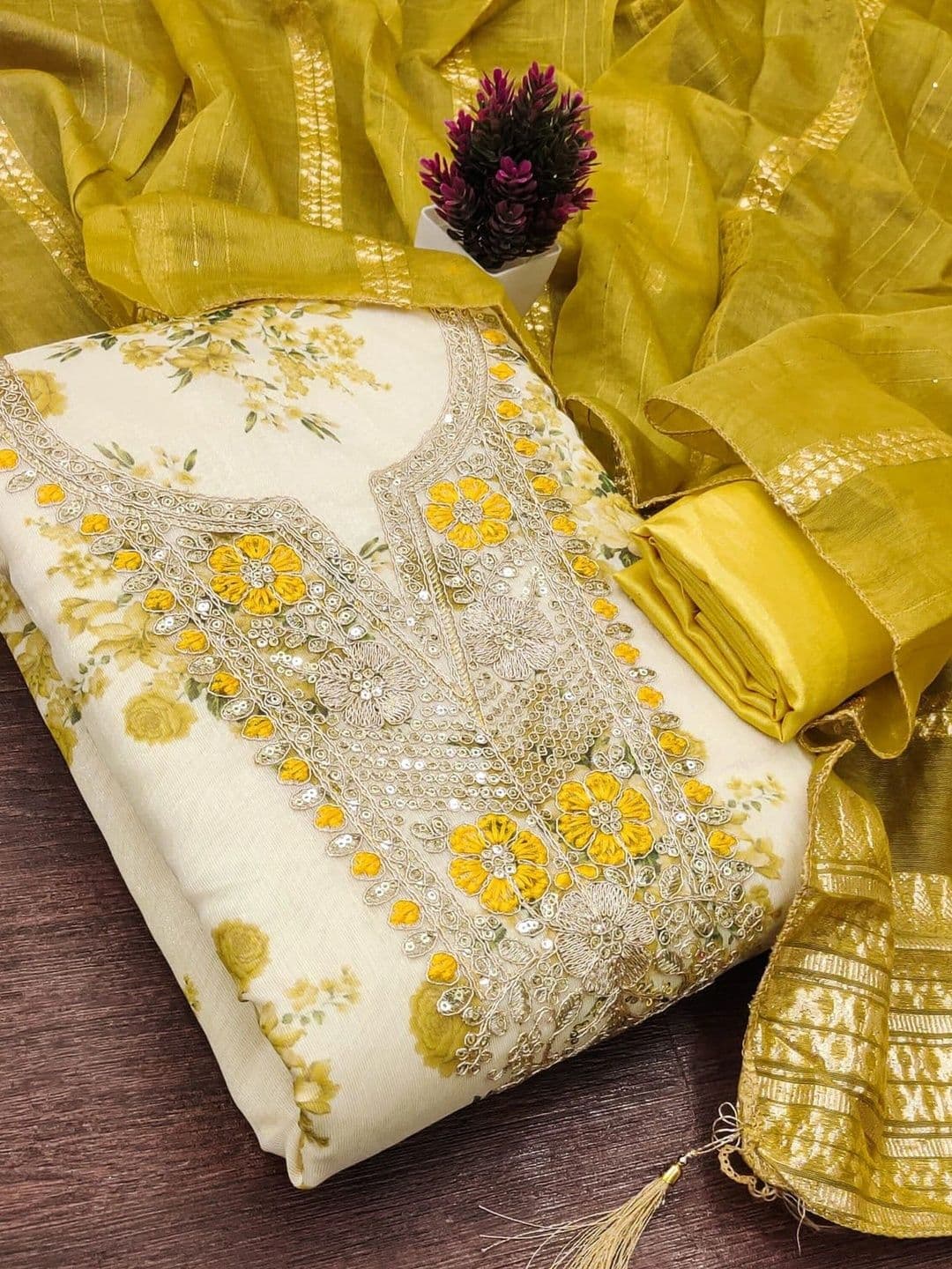 TAVAS Printed Unstitched Dress Material thumbnail 5