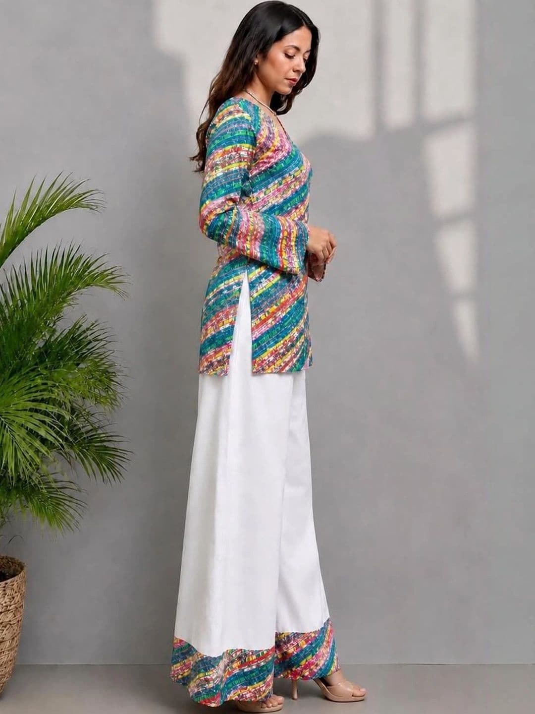 HERE&NOW X fwd Women Printed Regular Kurta with Palazzos thumbnail 3
