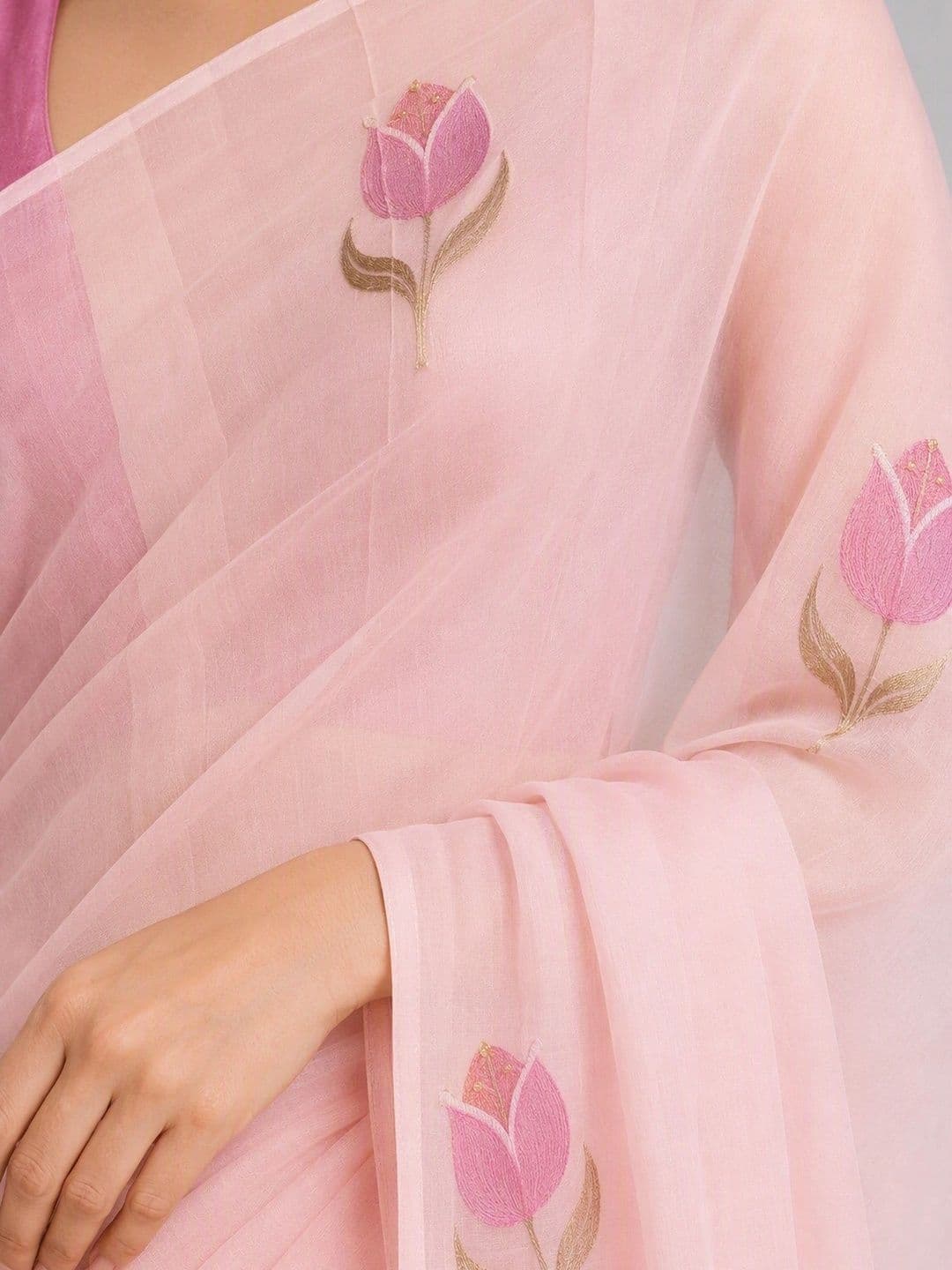 Saatika Embroidered Saree thumbnail 5