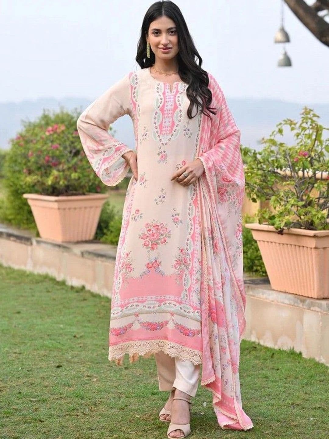 Sangria Women Floral Printed Regular Kurta with Trousers & With Dupatta thumbnail 3