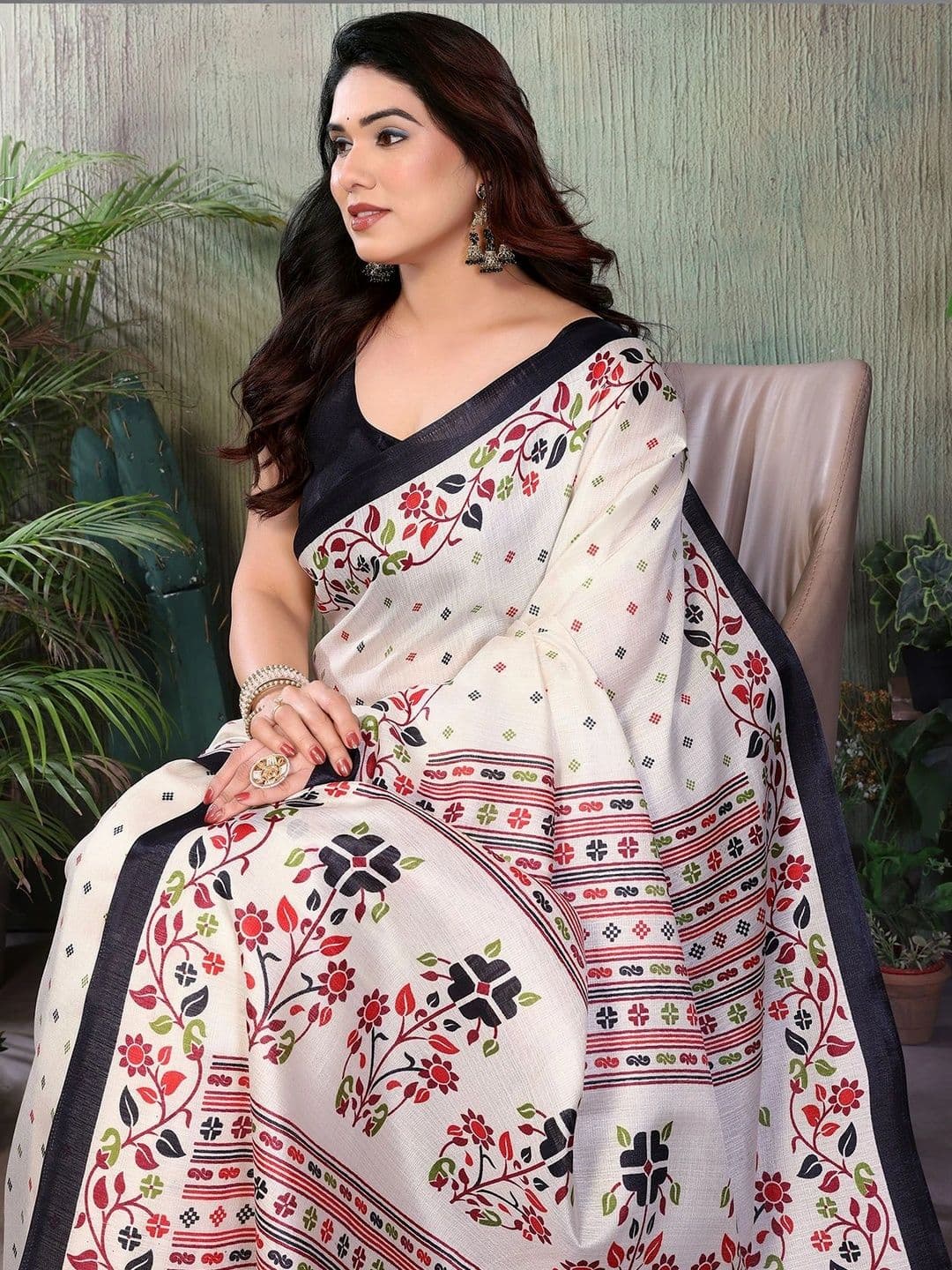 SZN Floral Art Silk Saree thumbnail 5