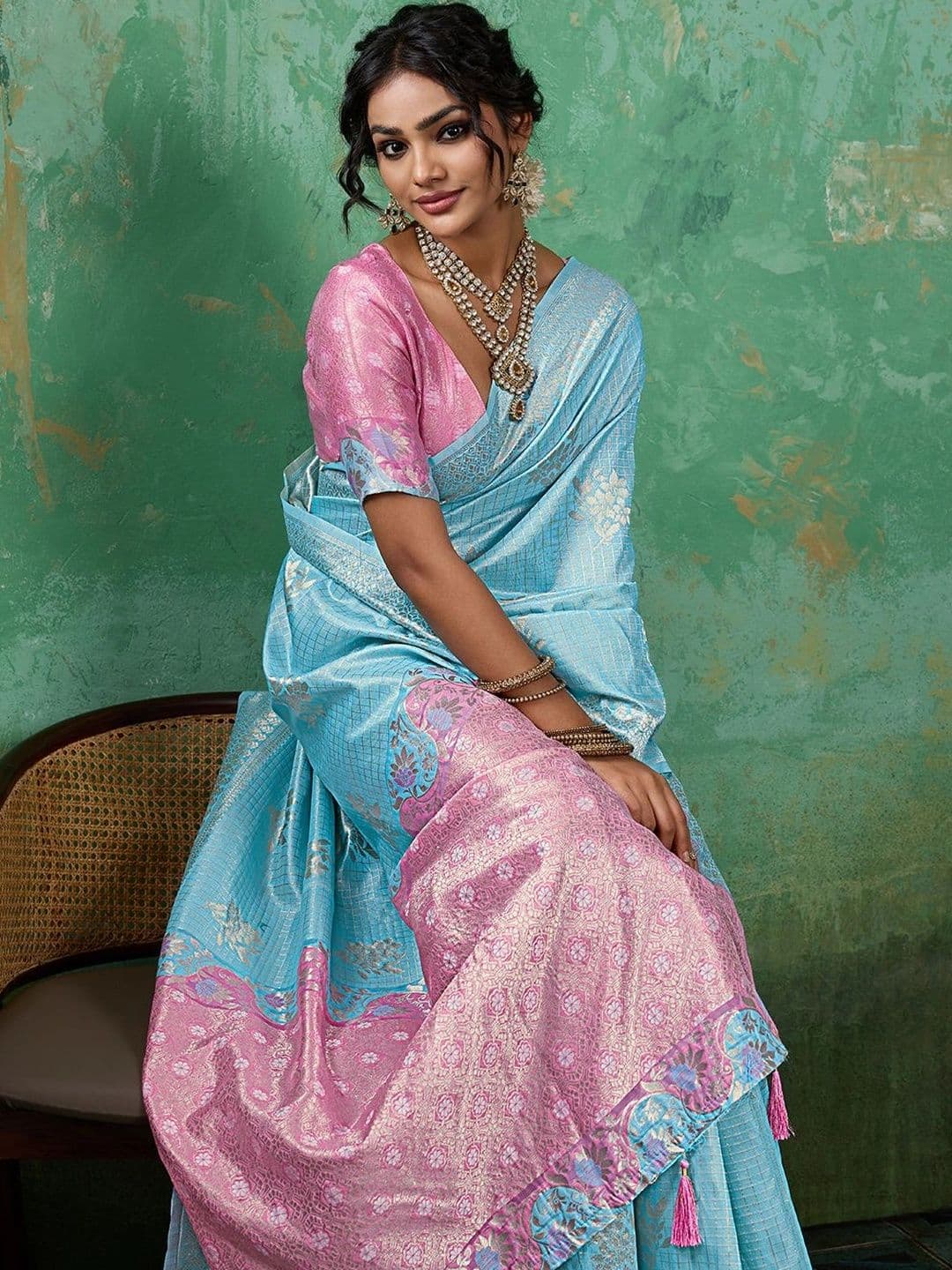 Mitera Woven Design Zari Chanderi Saree thumbnail 3