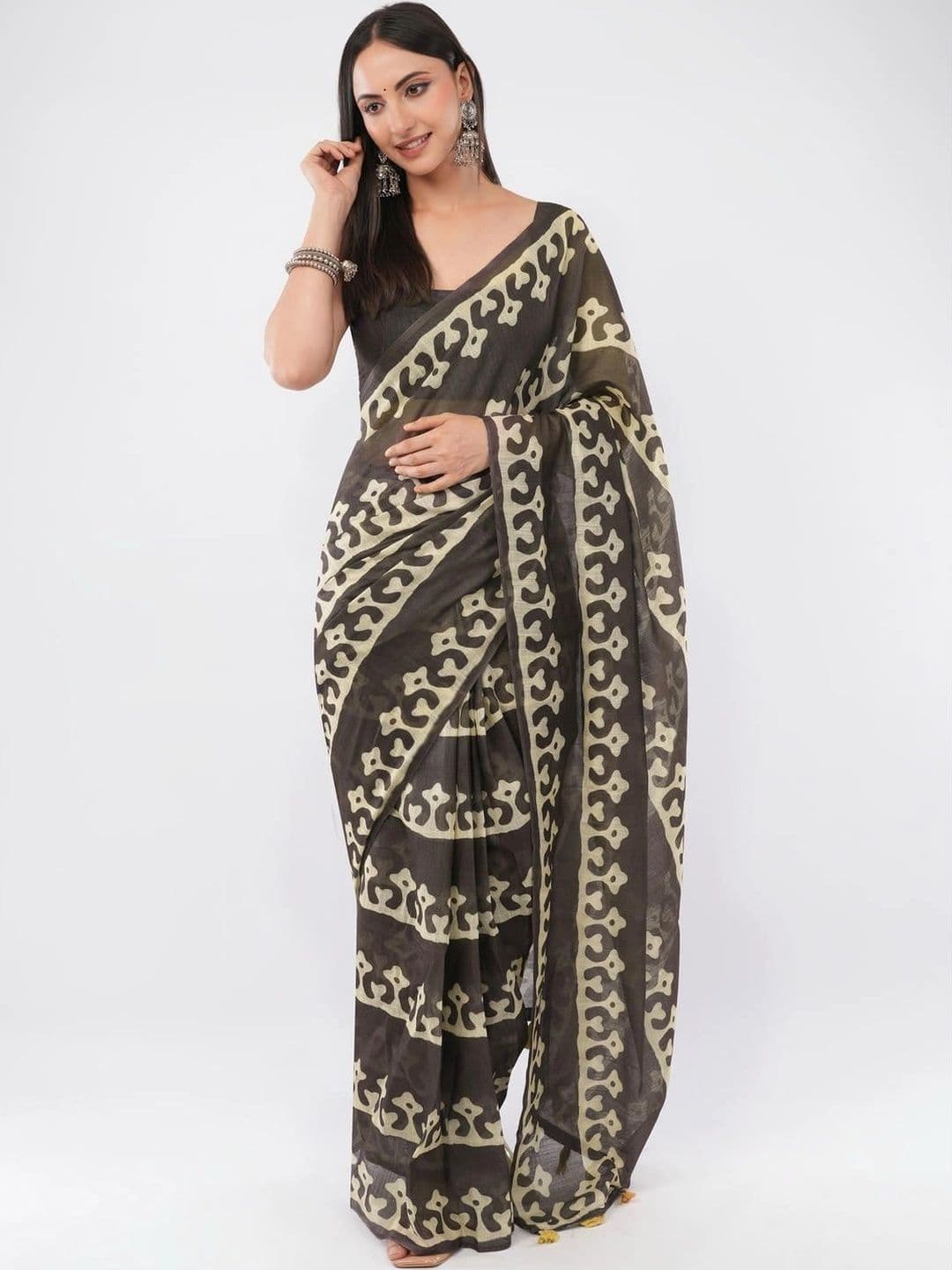 SAMANTHA Ethnic Motifs Linen Blend Saree - view 1