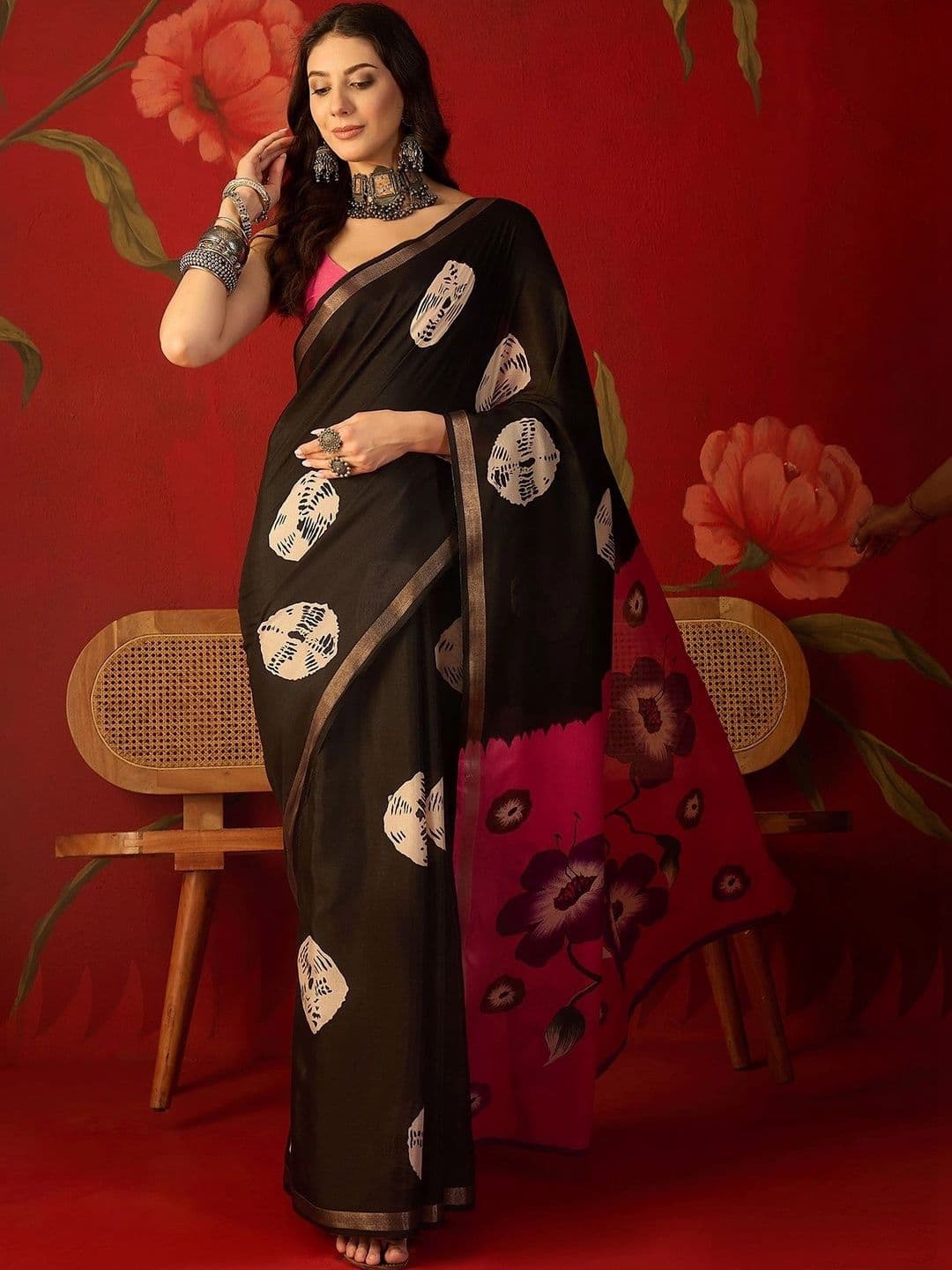 Sangria Zari Silk Cotton Bandhani Saree thumbnail 2
