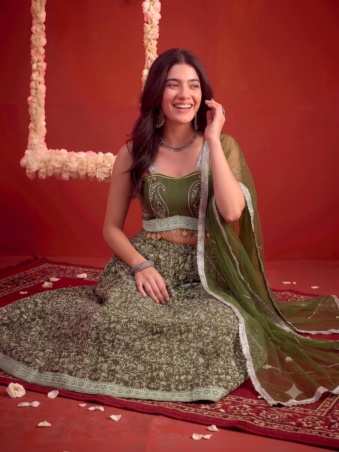 Anouk Ready to Wear Lehenga & Blouse With Dupatta thumbnail 6