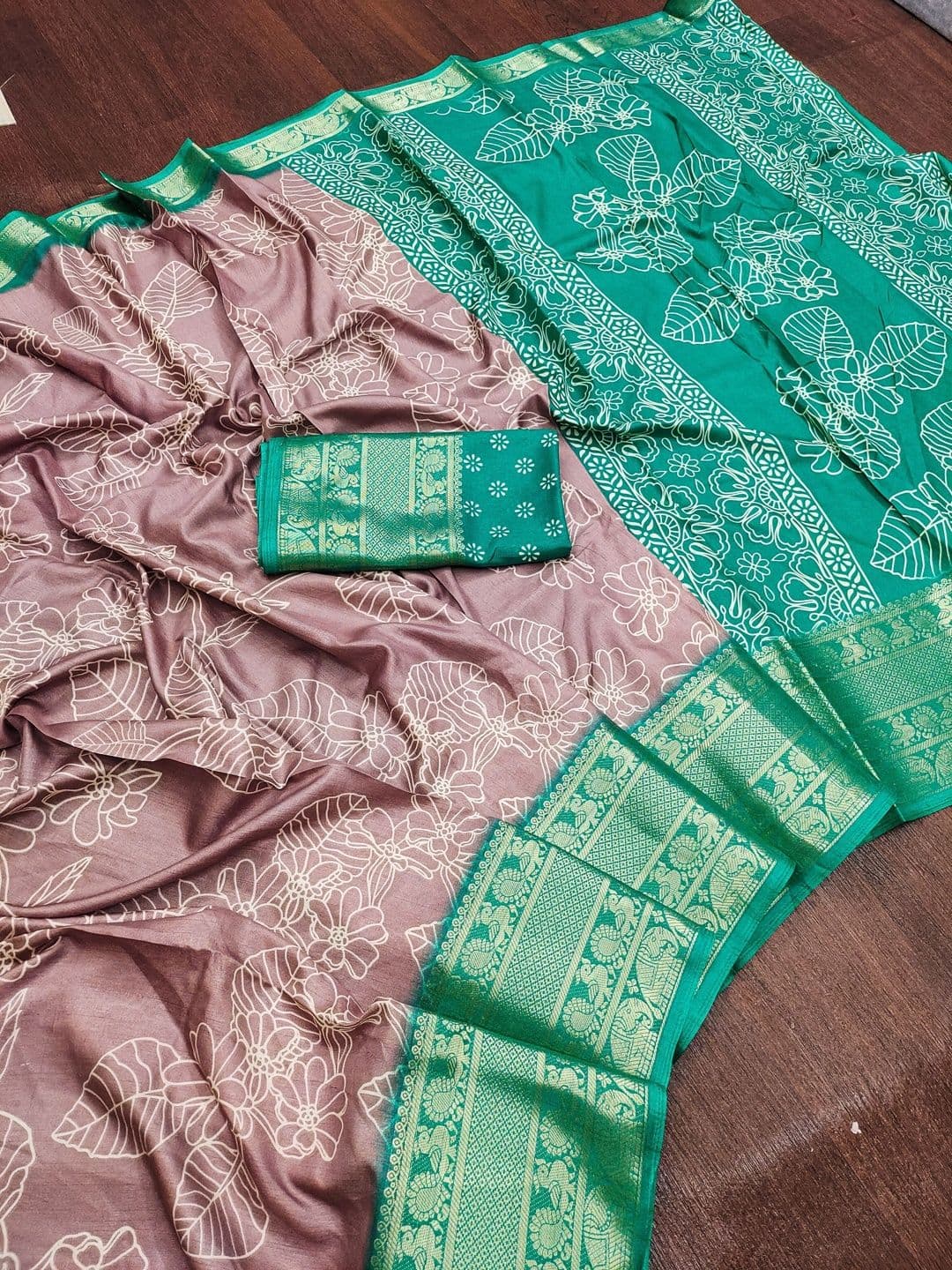 BOLOKA Woven Design Art Silk Designer Saree thumbnail 3