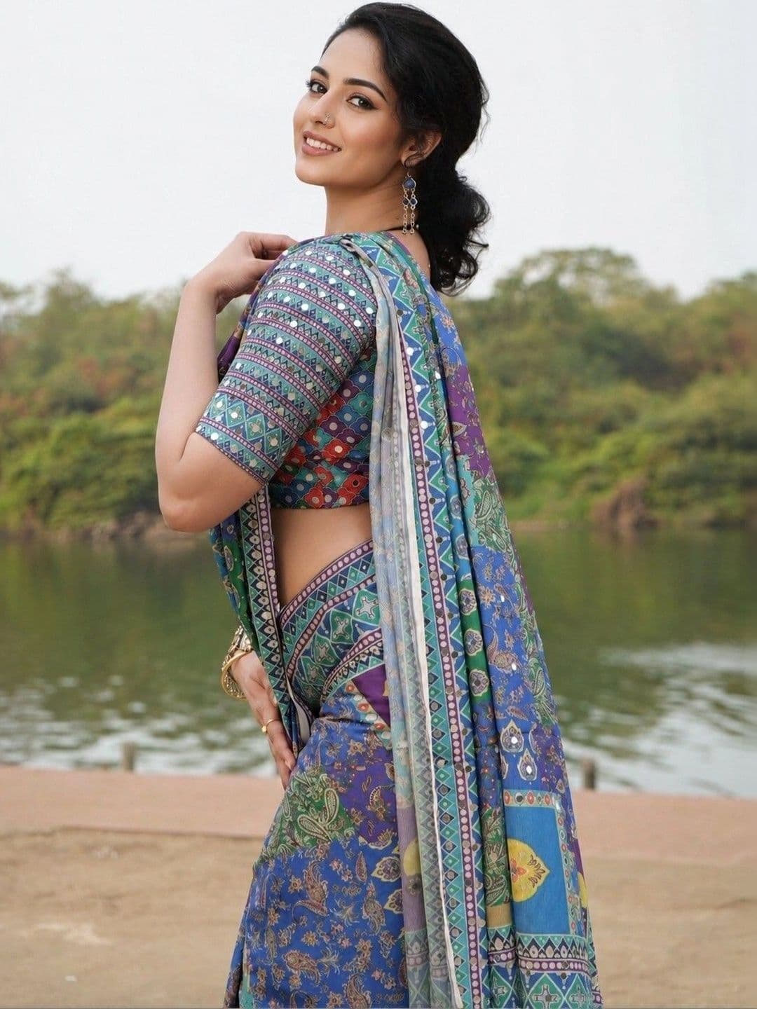 Sangria Ajrak Block Mirror Work Poly Chiffon Patola Saree thumbnail 2