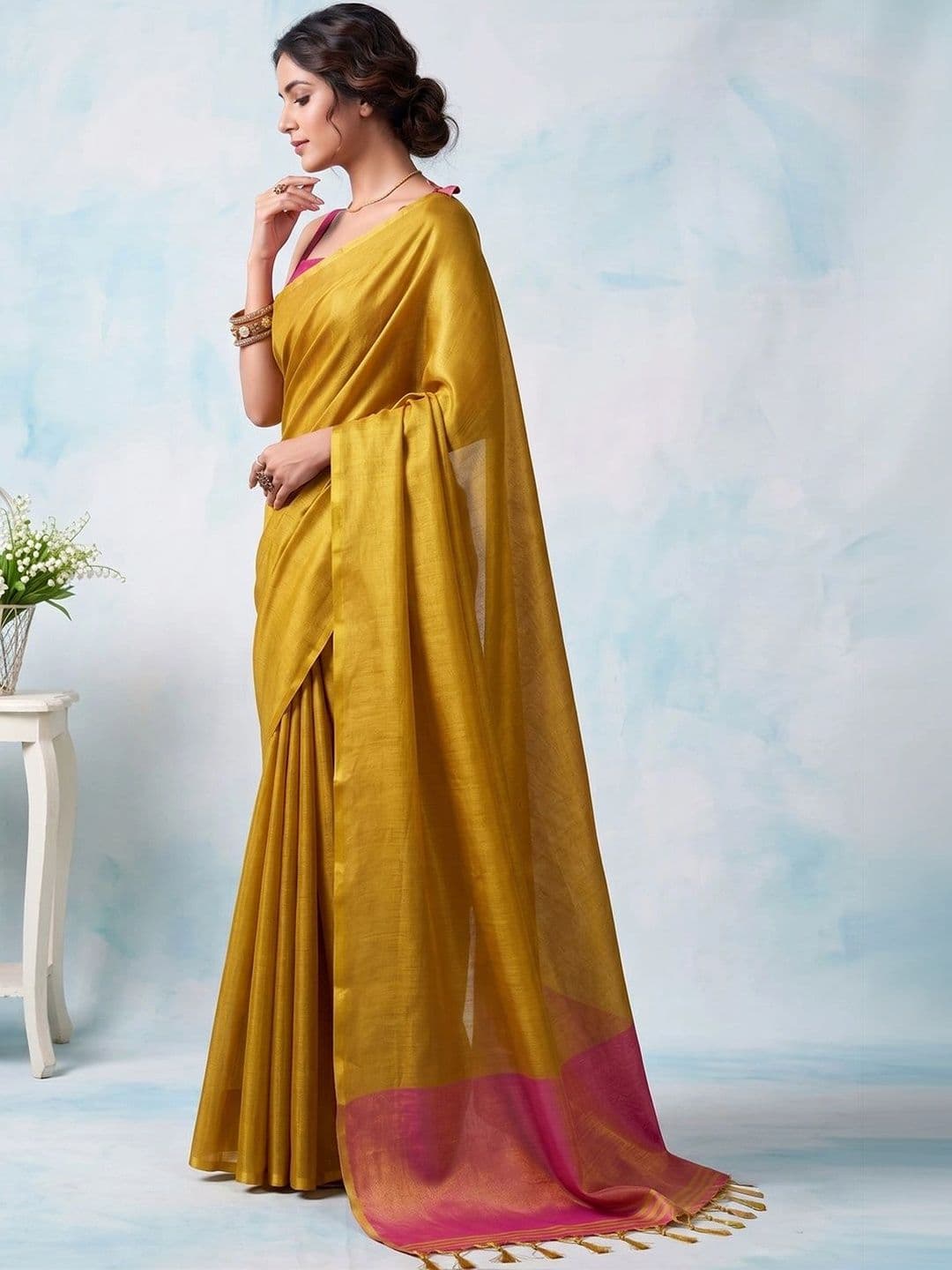Mitera Woven Design Tissue Saree thumbnail 3