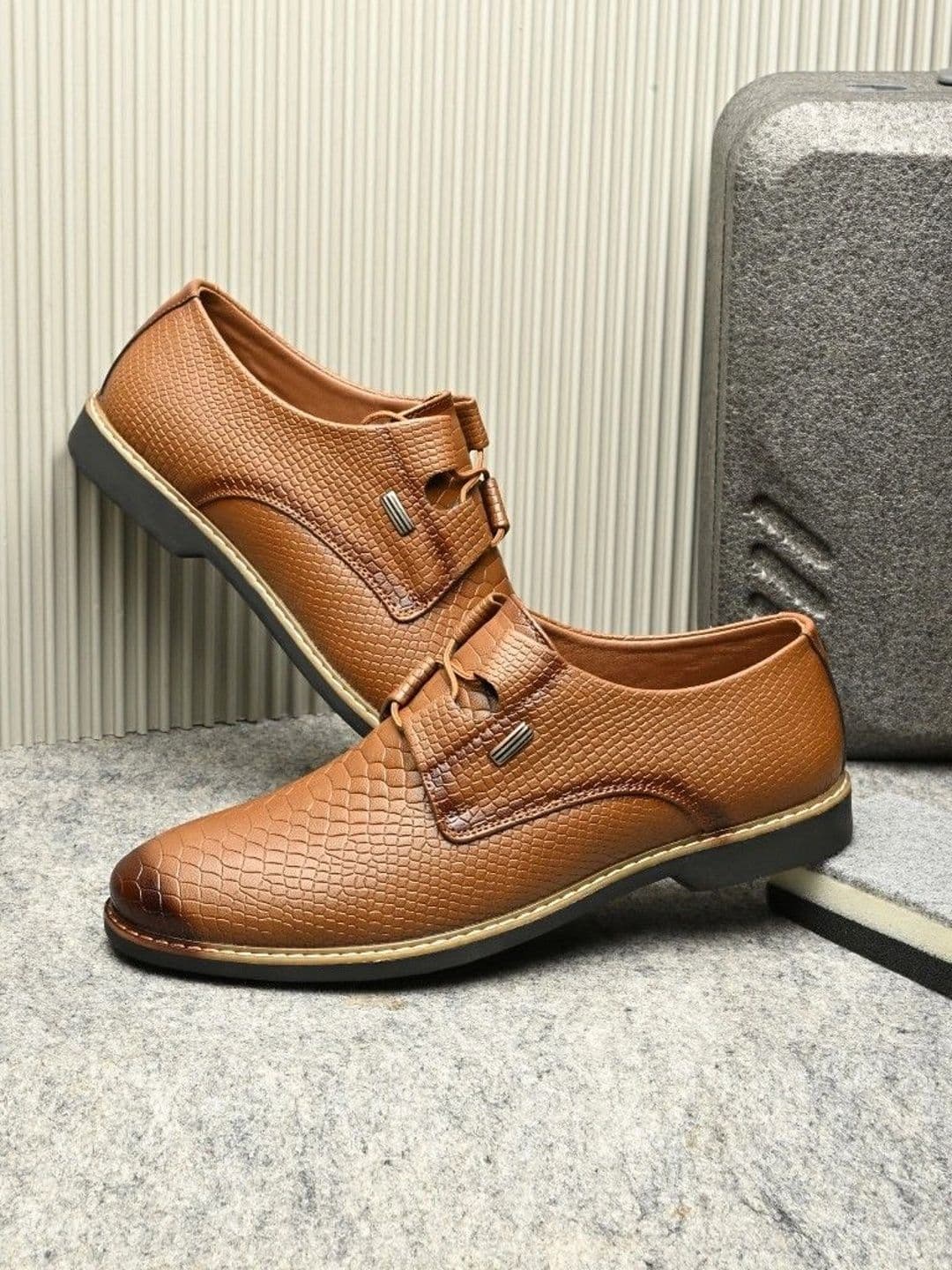 Killer Men Round-Toe Formal Shoes - view 1