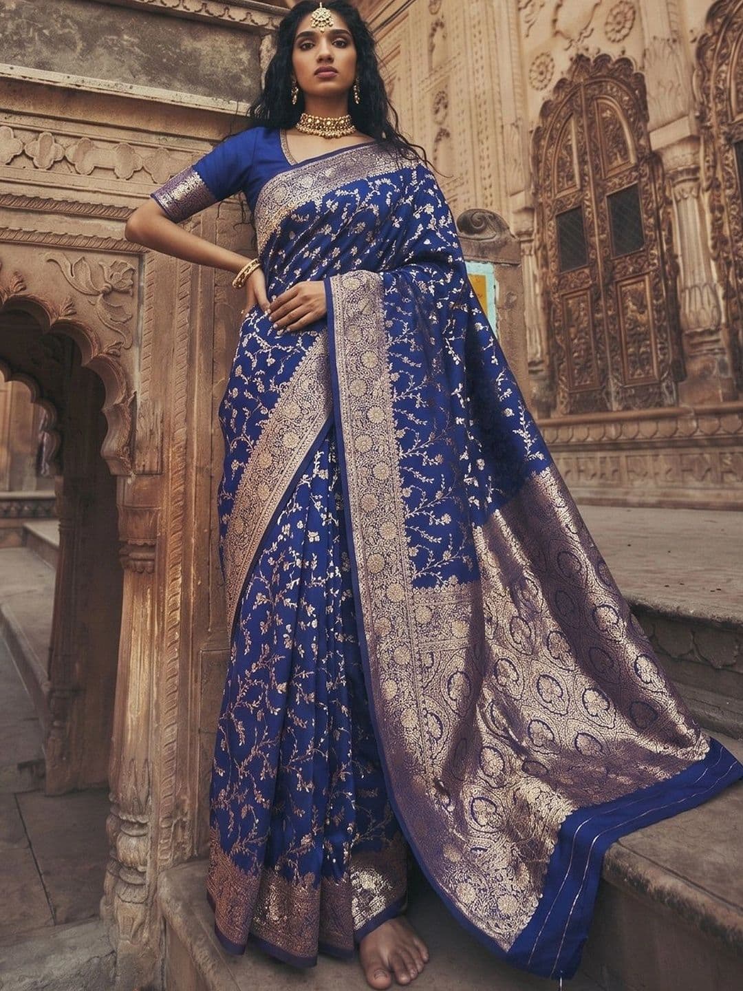 Mitera Woven Design Zari Silk Blend Banarasi Saree - view 1