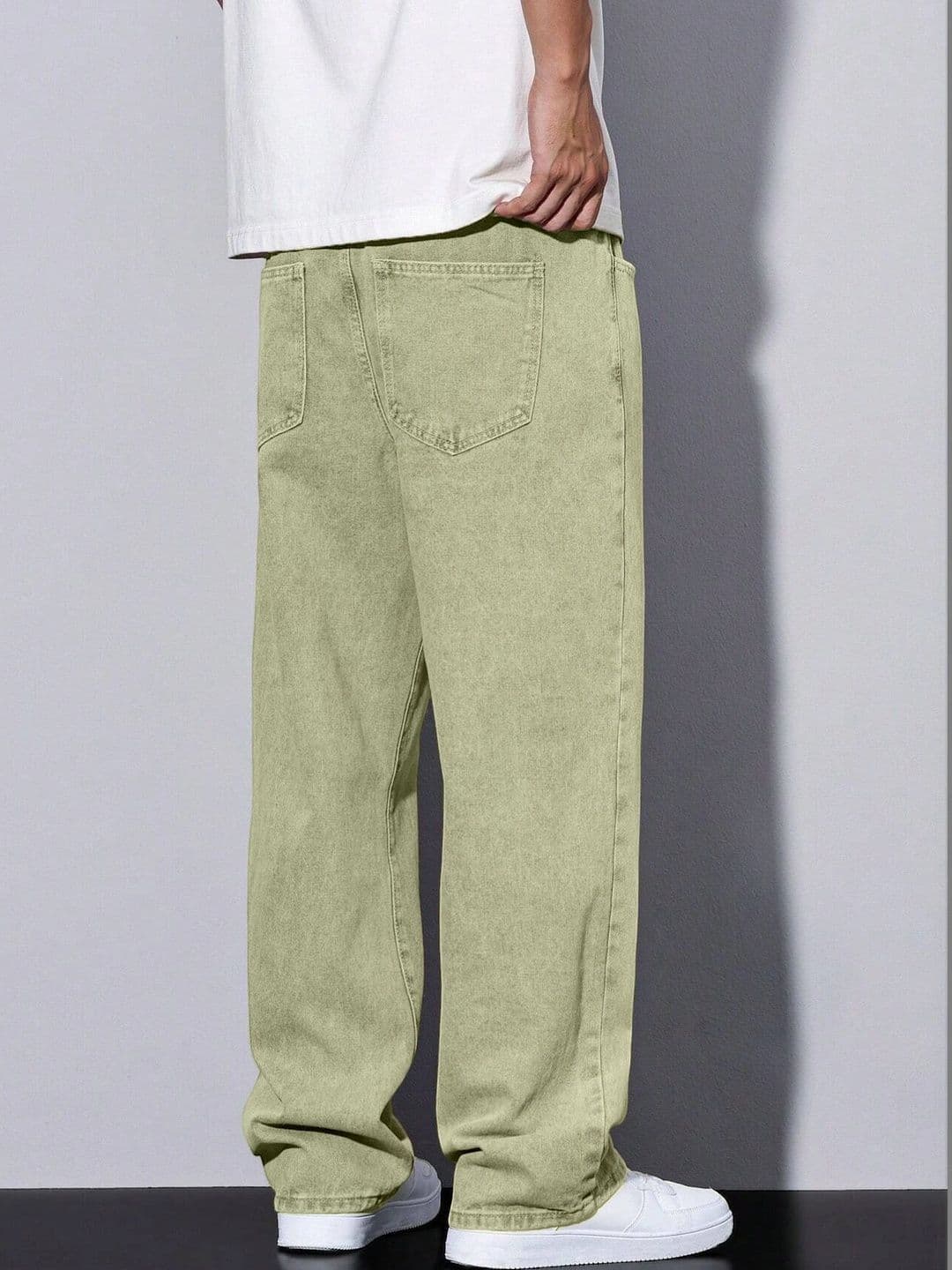 PLUS 91 Men Smart Straight Fit Mid-Rise Jeans thumbnail 2