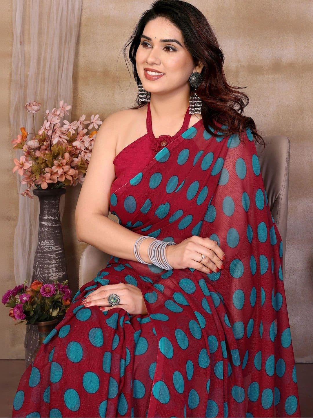 Lookmark Polka Dot Pure Georgette Saree thumbnail 3
