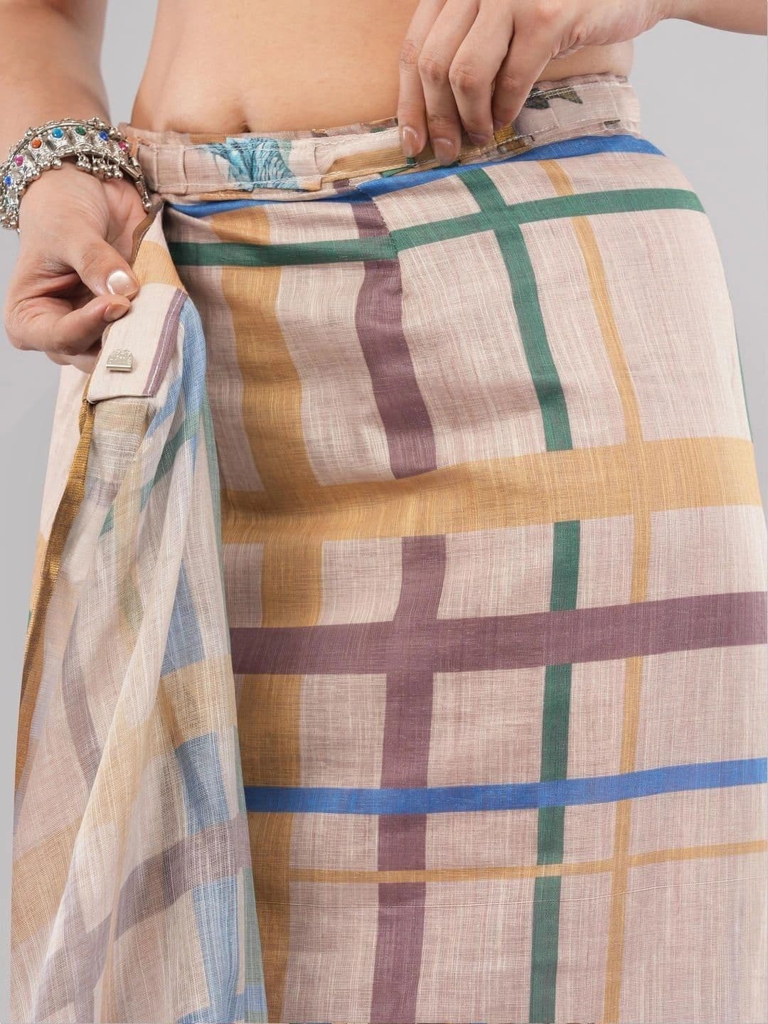 SAMANTHA Floral Linen Blend Belted Saree thumbnail 4