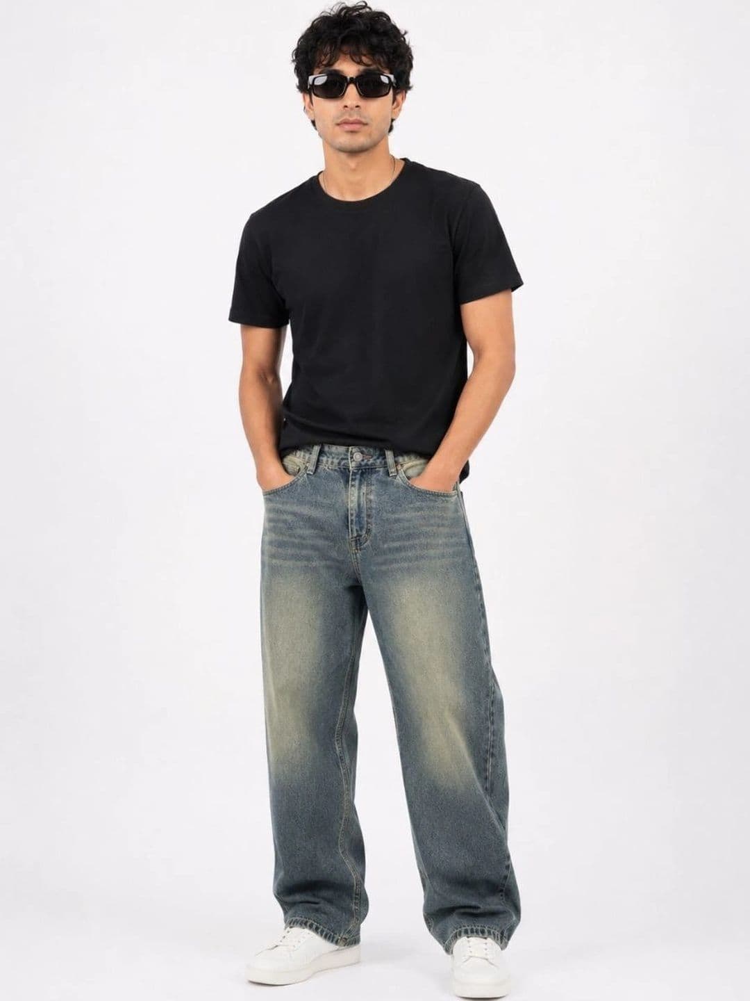 MQ Denim Men Straight Fit Mid-Rise Light Fade Jeans thumbnail 2