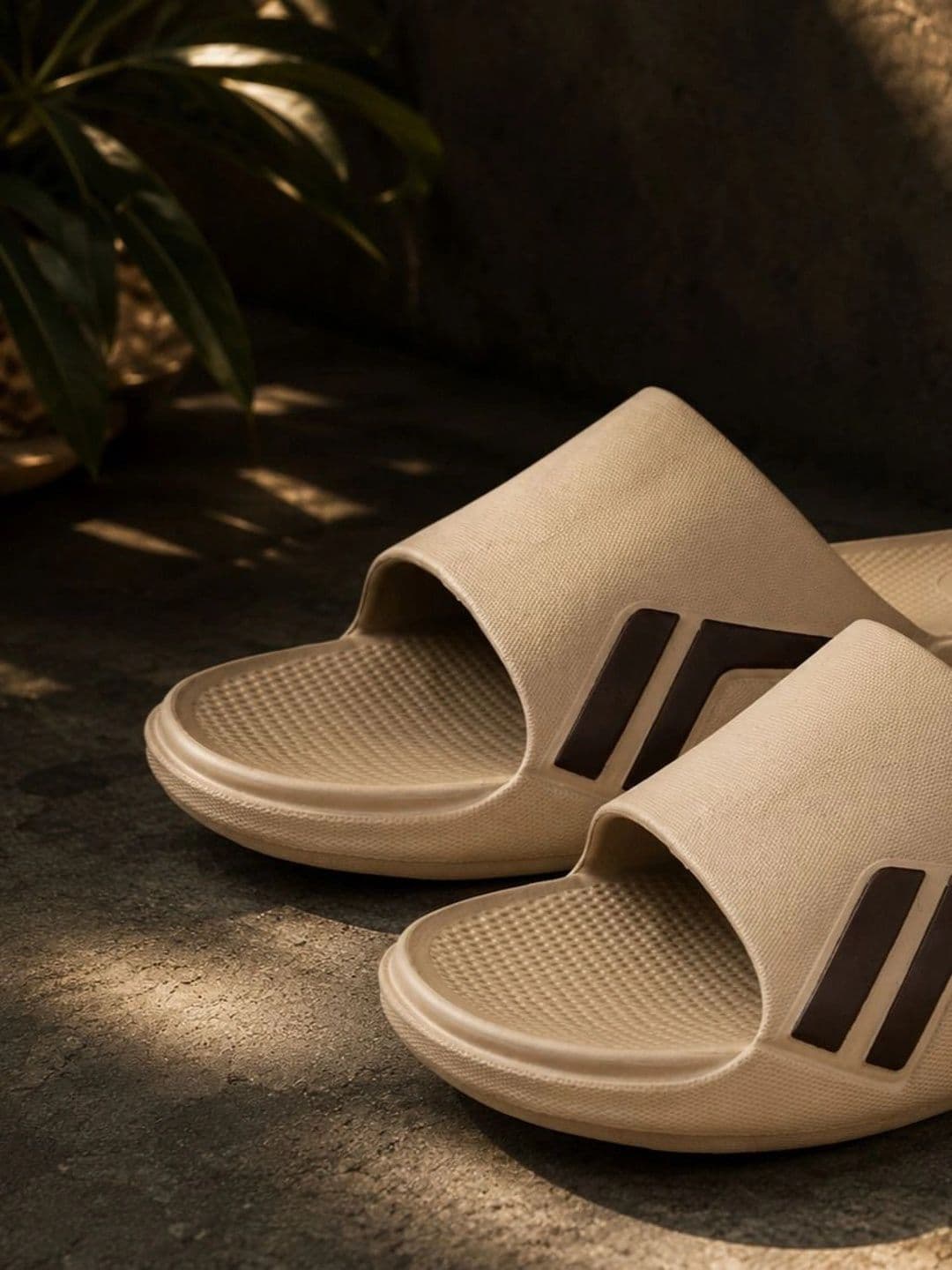TRV Men Printed Sliders thumbnail 4