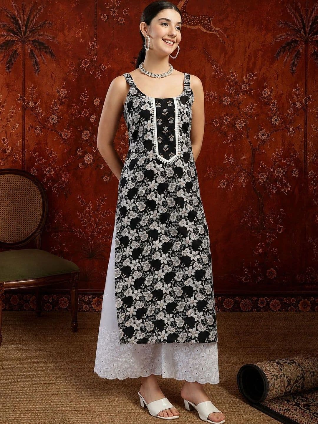 Sangria Women Floral Printed Floral Kurta thumbnail 3