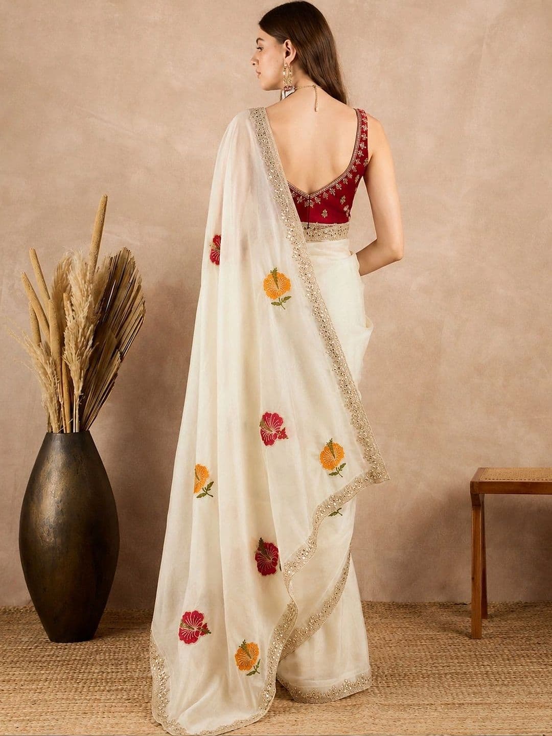 Tradivibe Floral Embroidered Pure Georgette Heavy Work Saree thumbnail 3