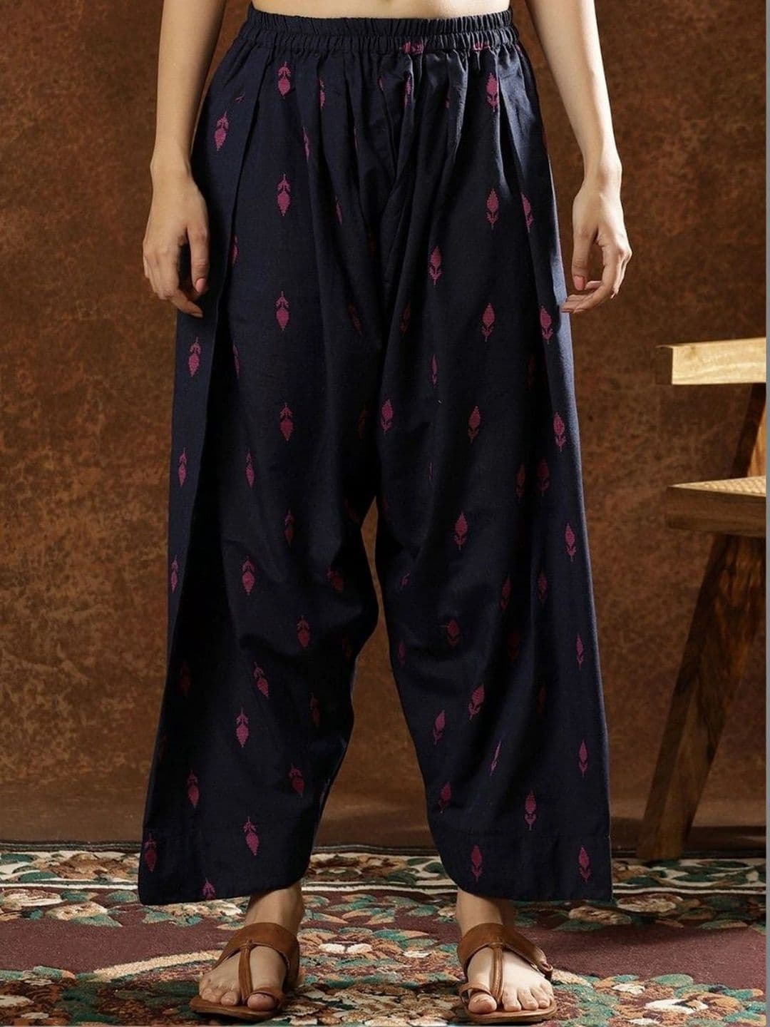 CHIRAAI Women Ethnic Motifs Printed Regular Pure Cotton Kurta with Patiala & With Dupatta thumbnail 5